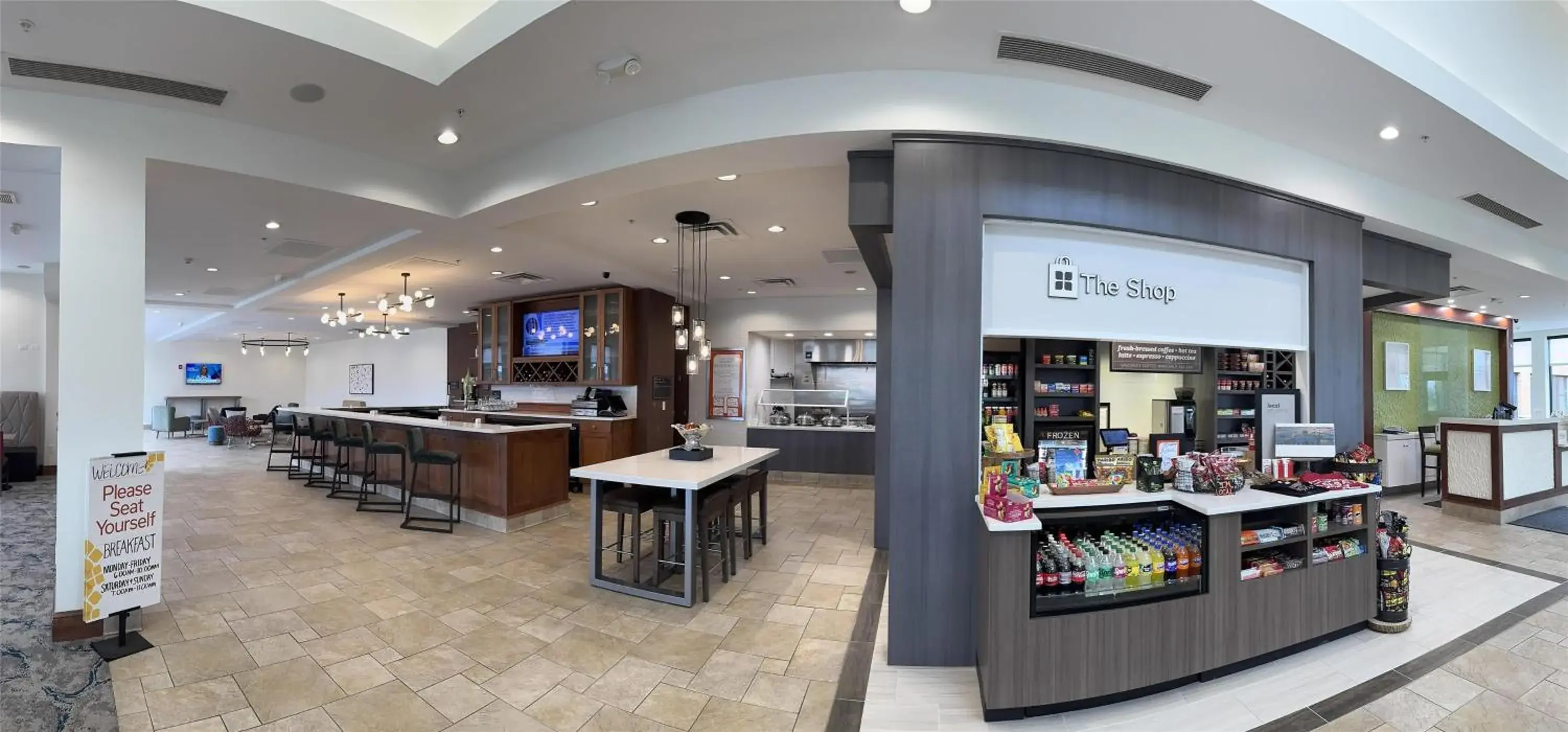 Lounge or bar in Hilton Garden Inn West Chester Lounge or bar in Hilton Garden Inn West Chester