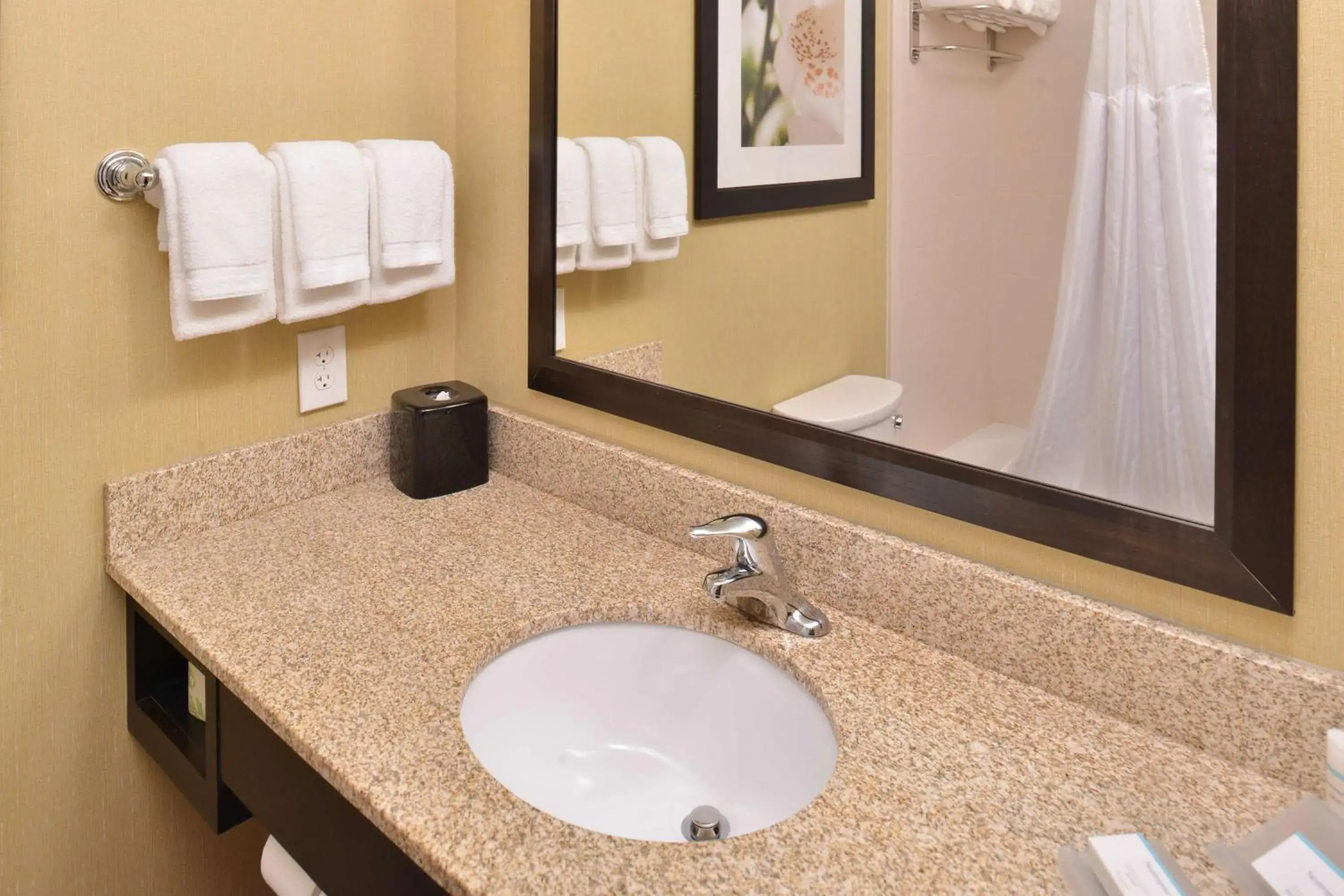 Bathroom in Hilton Garden Inn West Chester Bathroom in Hilton Garden Inn West Chester