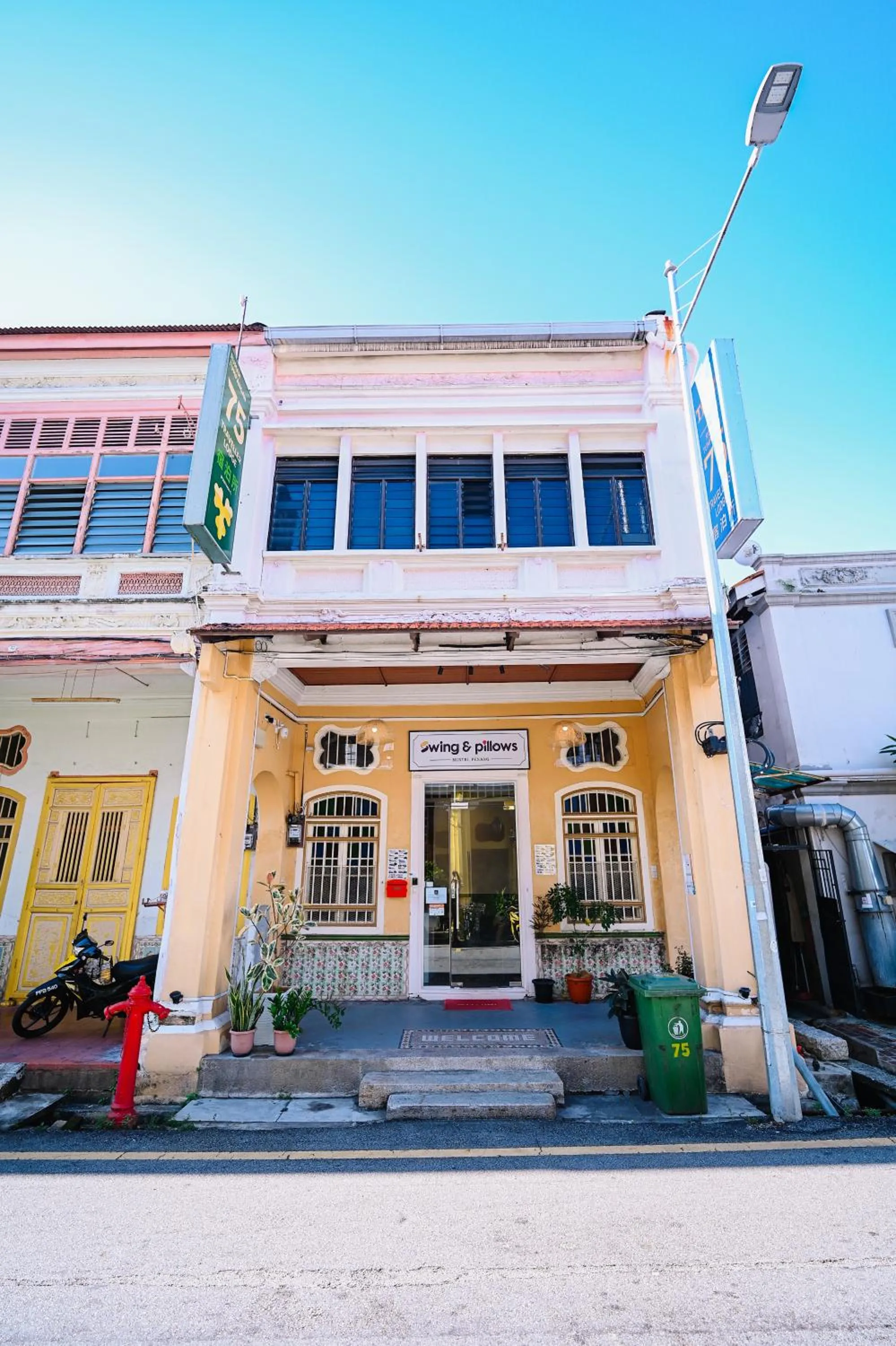 Property building in Swing & Pillows - 75 Chulia St, Georgetown Penang