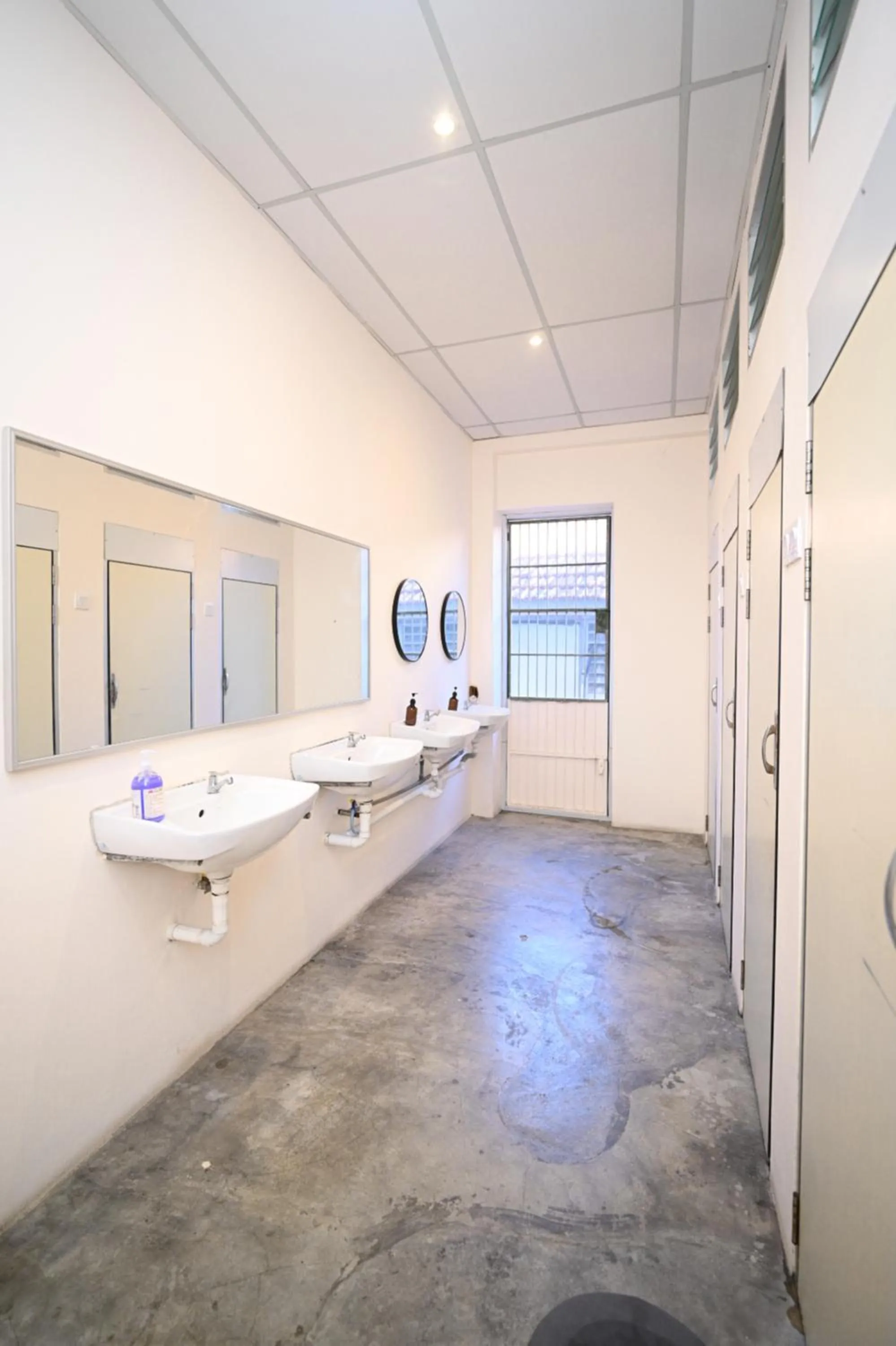 Bathroom in Swing & Pillows - 75 Chulia St, Georgetown Penang