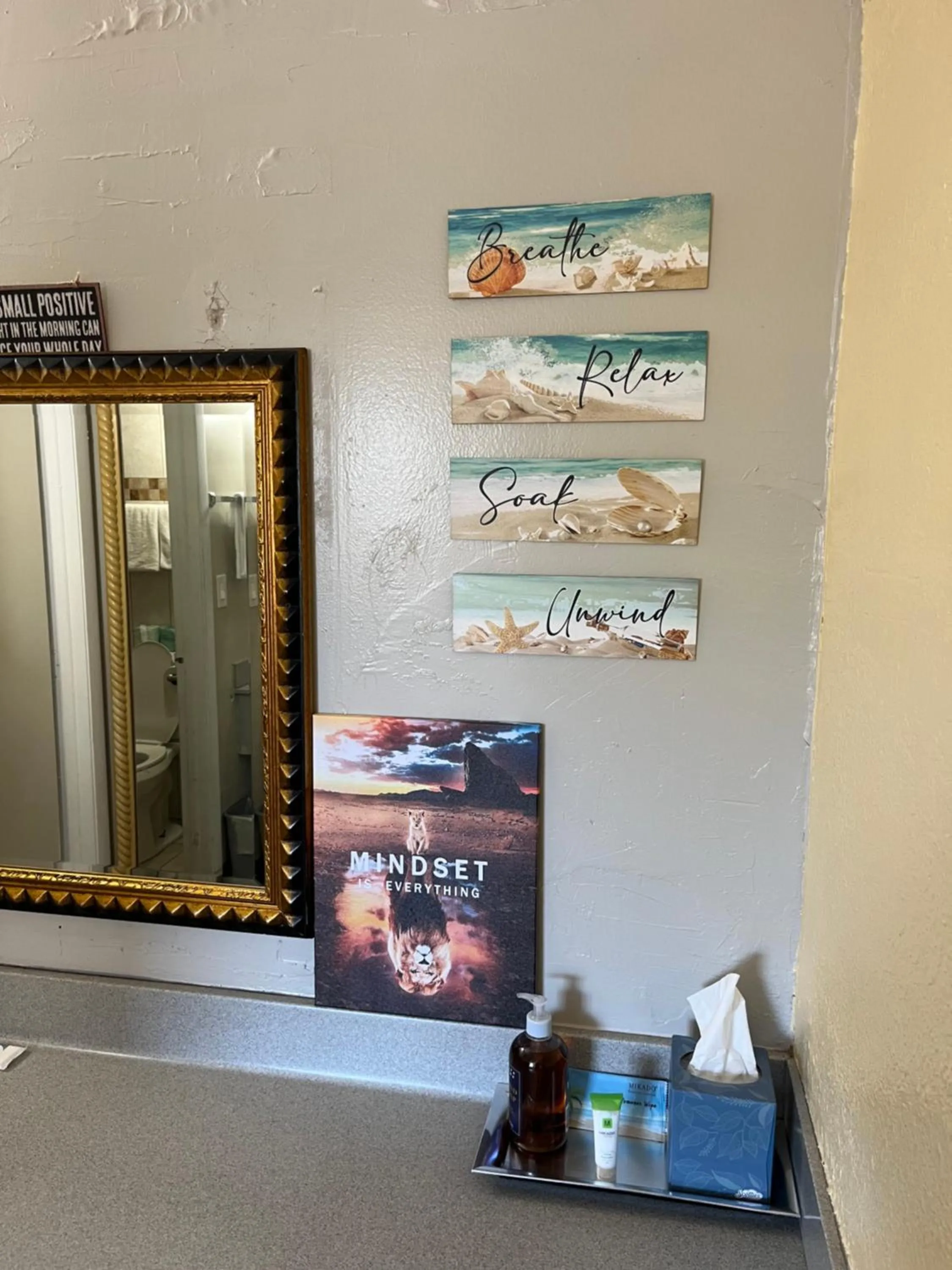 Bathroom in Budget Inn