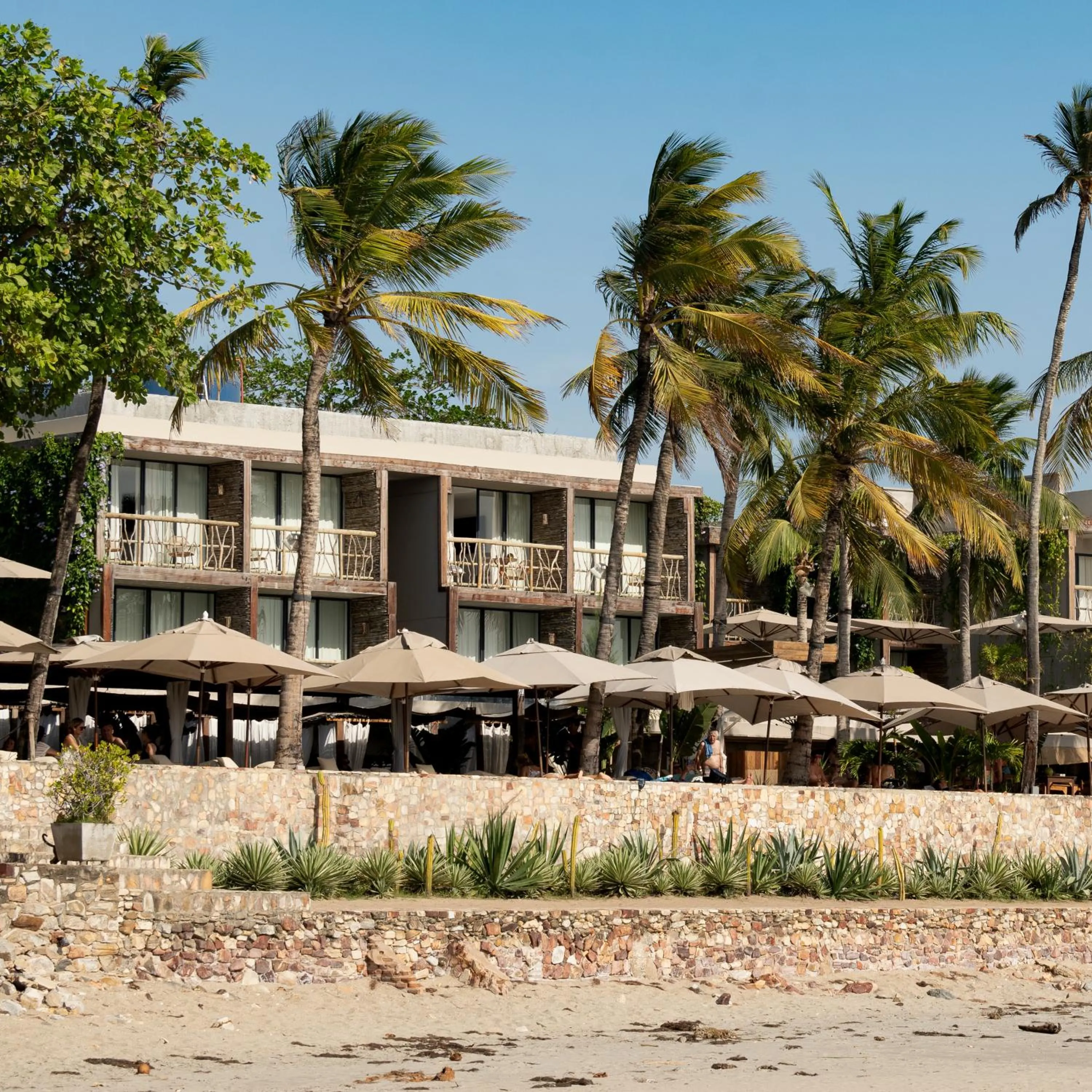 Facade/entrance in Apenunga Eco Hotel