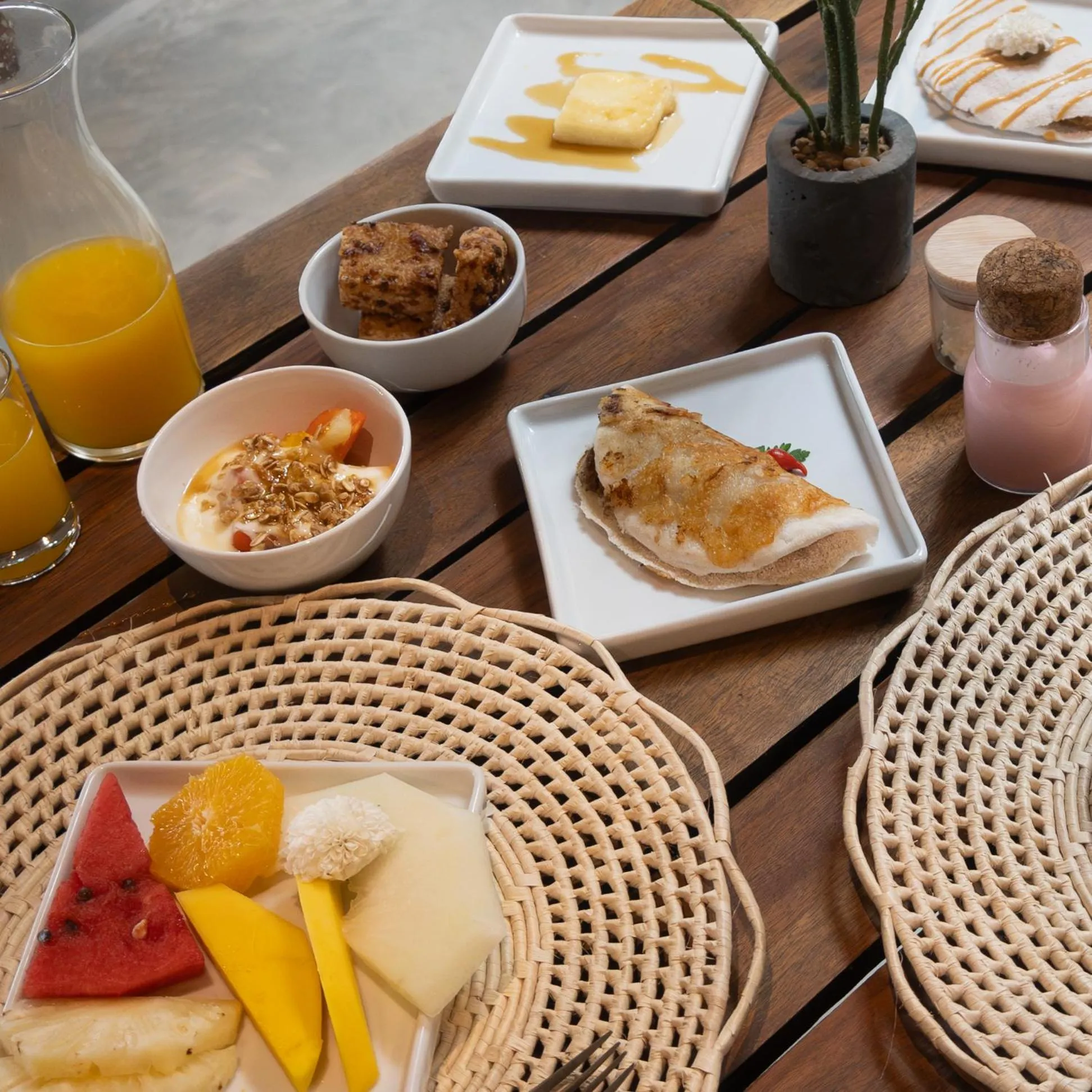 Breakfast in Apenunga Eco Hotel