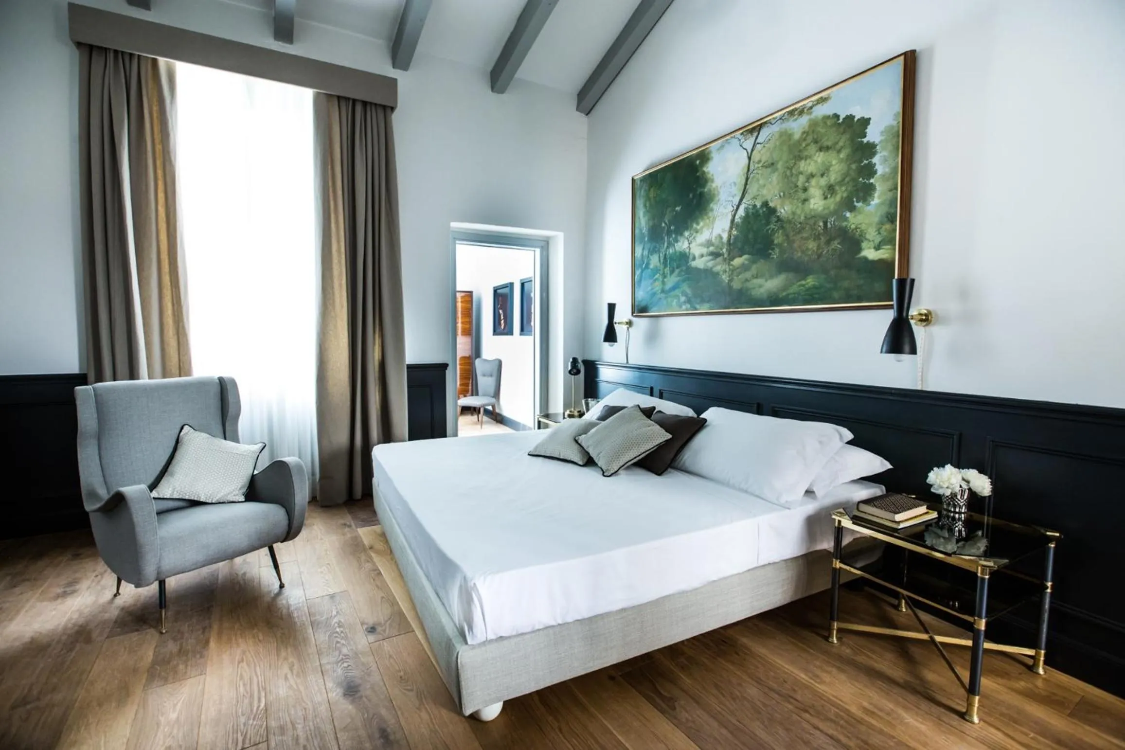 Bed in Soprarno Suites