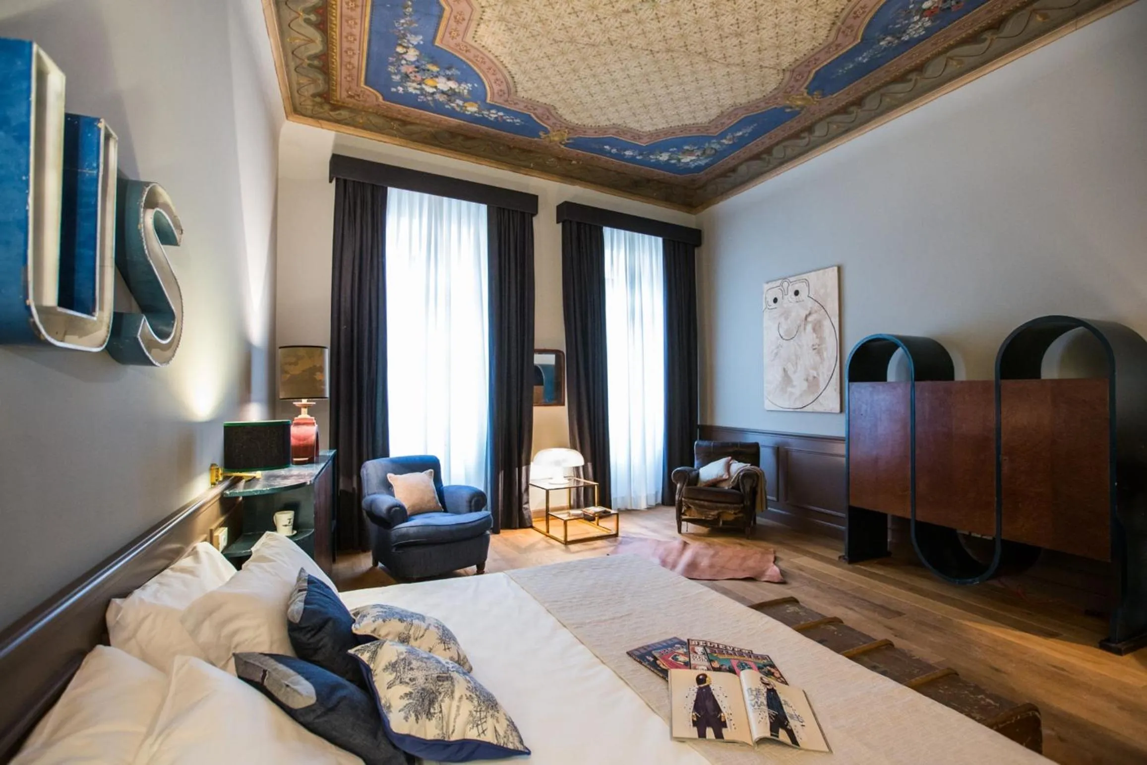 Photo of the whole room, Bed in Soprarno Suites