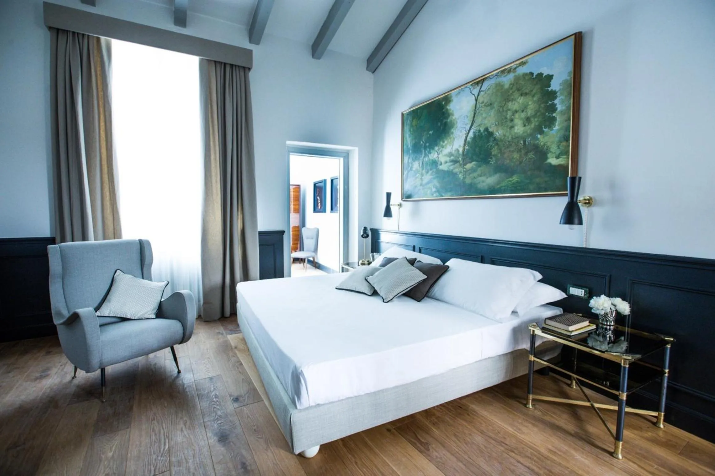 Bed in Soprarno Suites