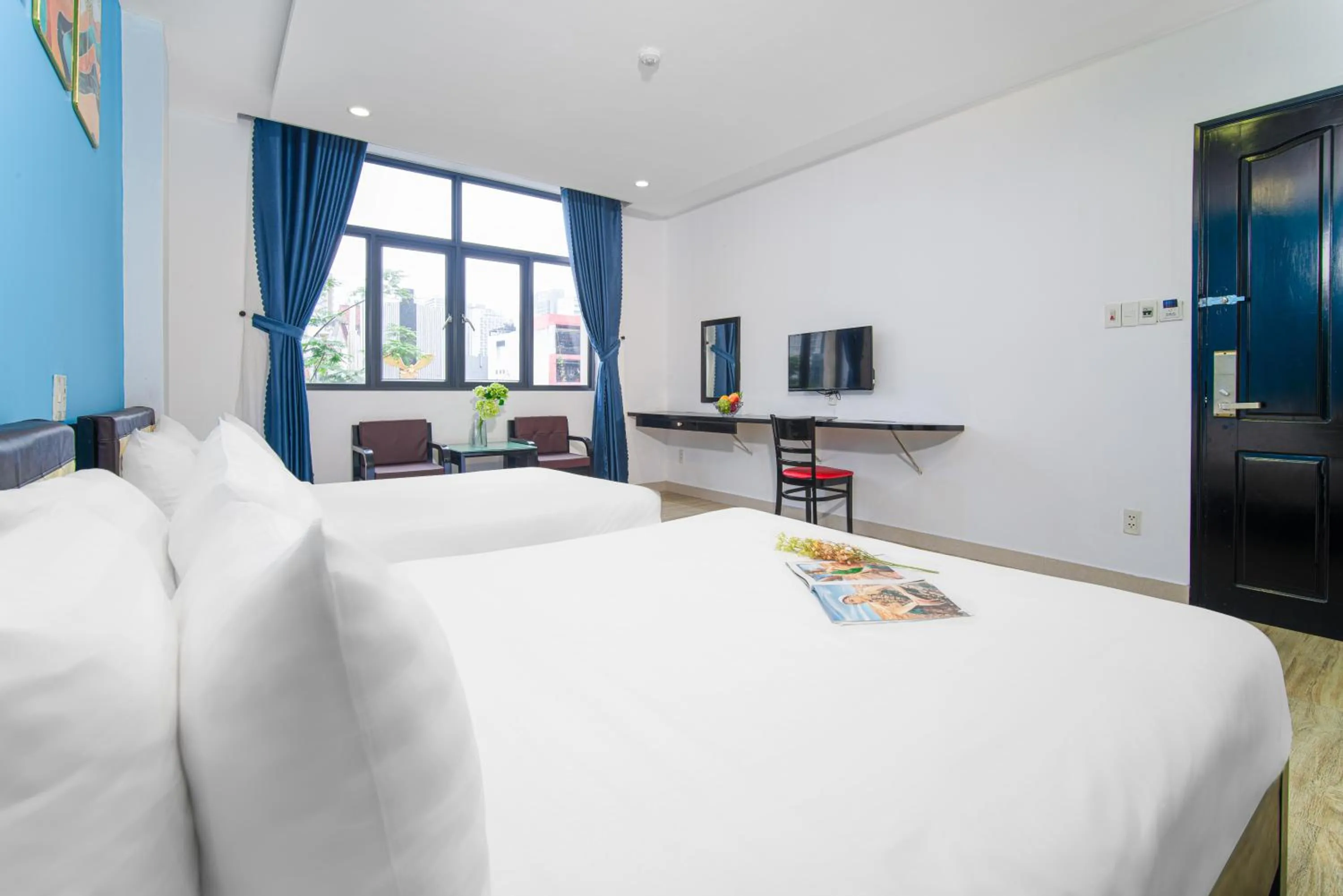 Photo of the whole room, Bed in La Maison Danang Beach Hotel