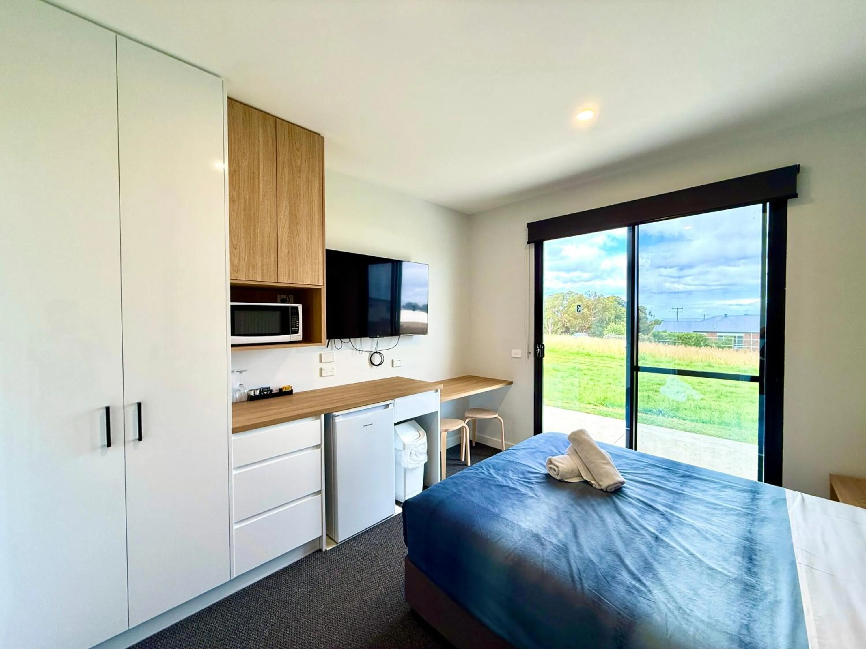 Bed in Apollo Dream Suites