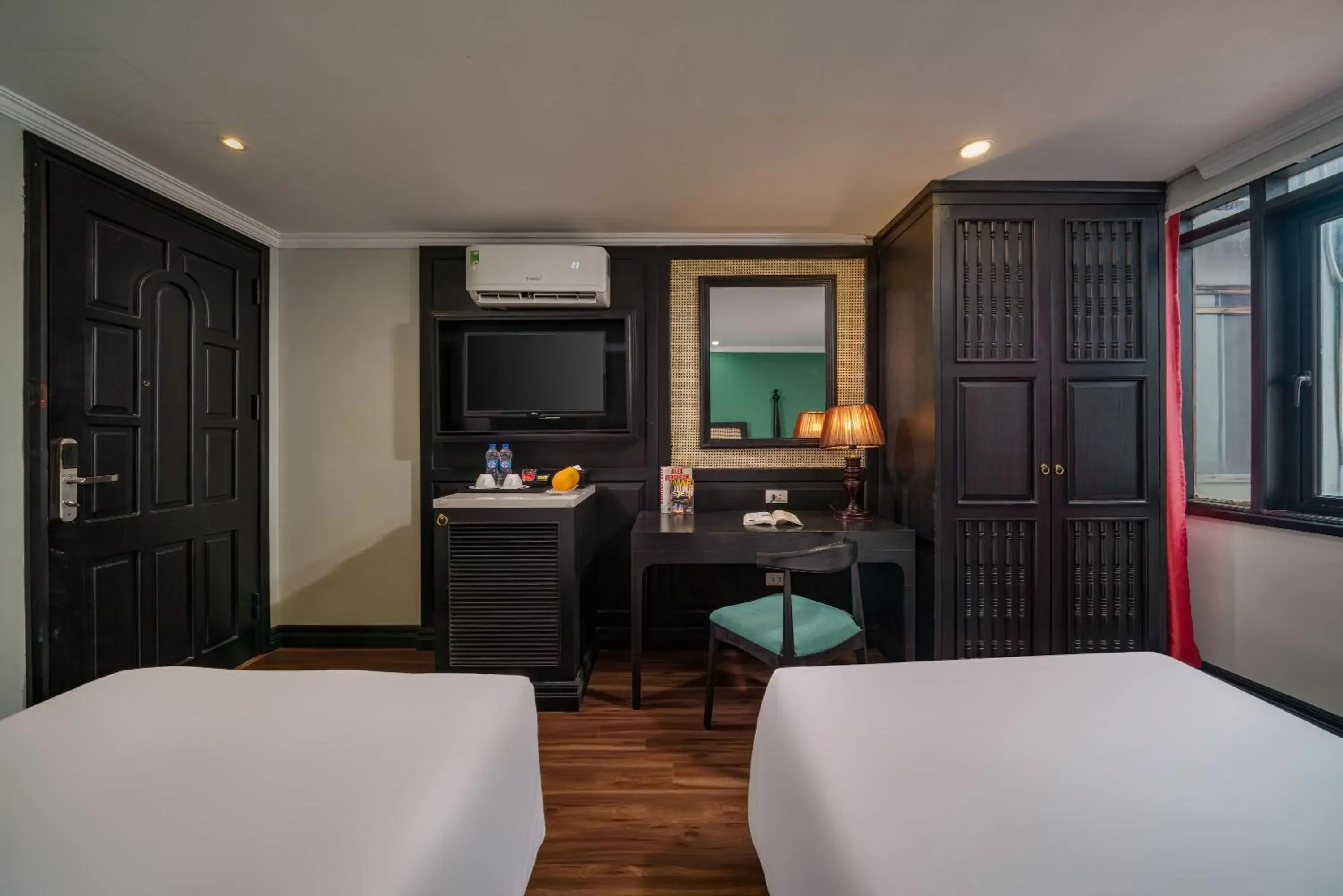 Bed in Hanoi Ancient Paradise Hotel Bed in Hanoi Ancient Paradise Hotel