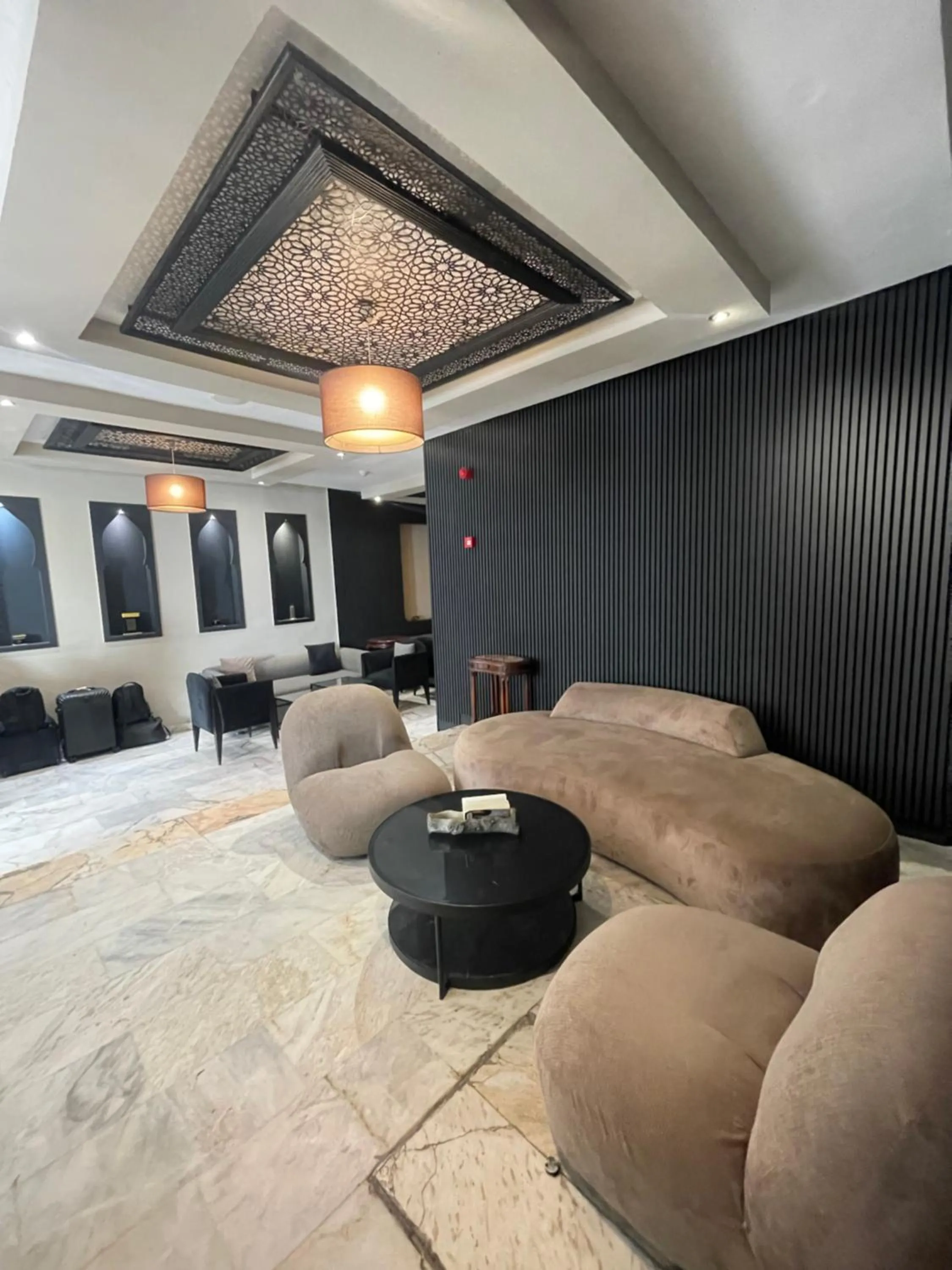 Lobby or reception in Cadé Hotel