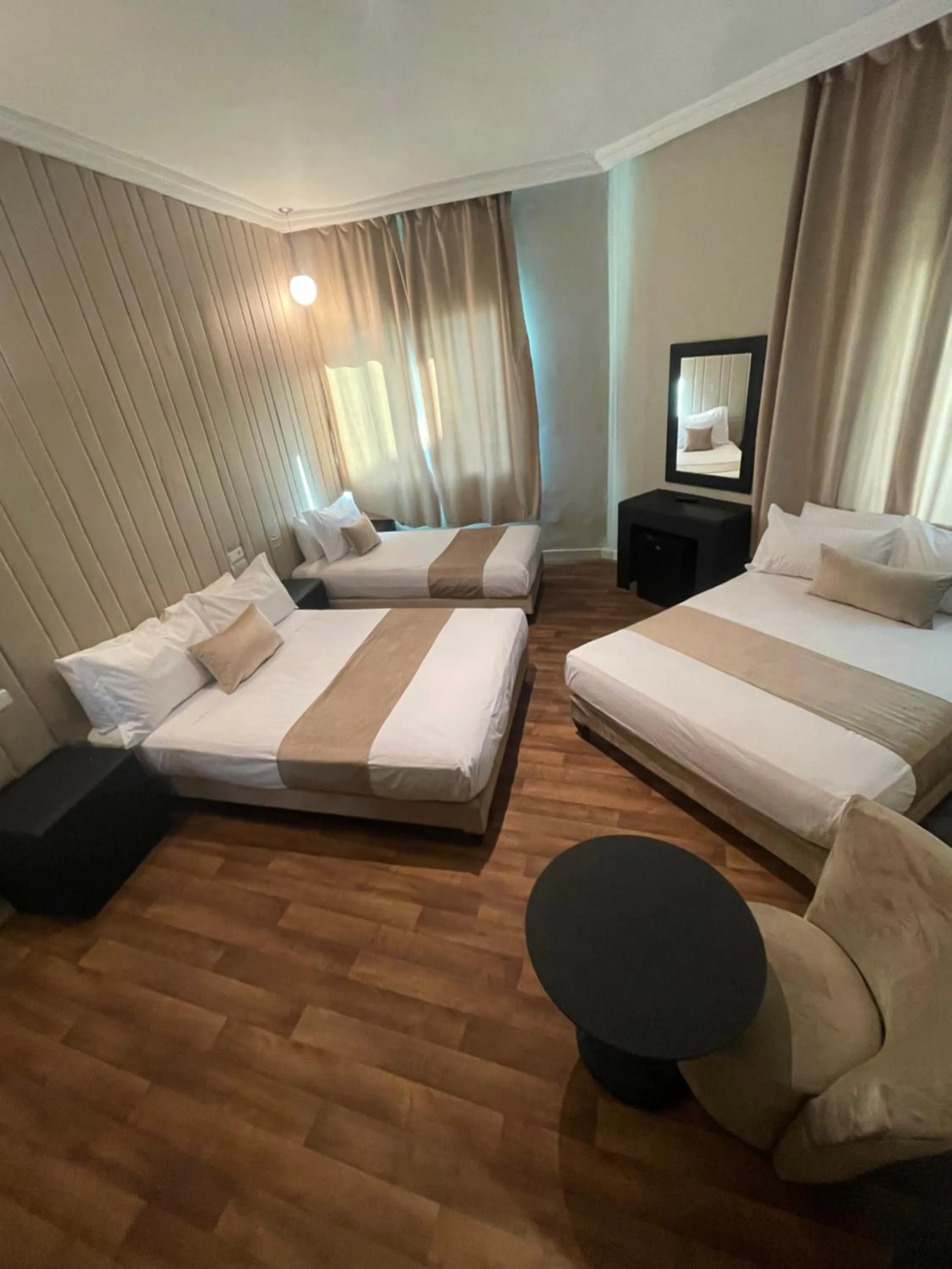 Bedroom, Bed in Cadé Hotel