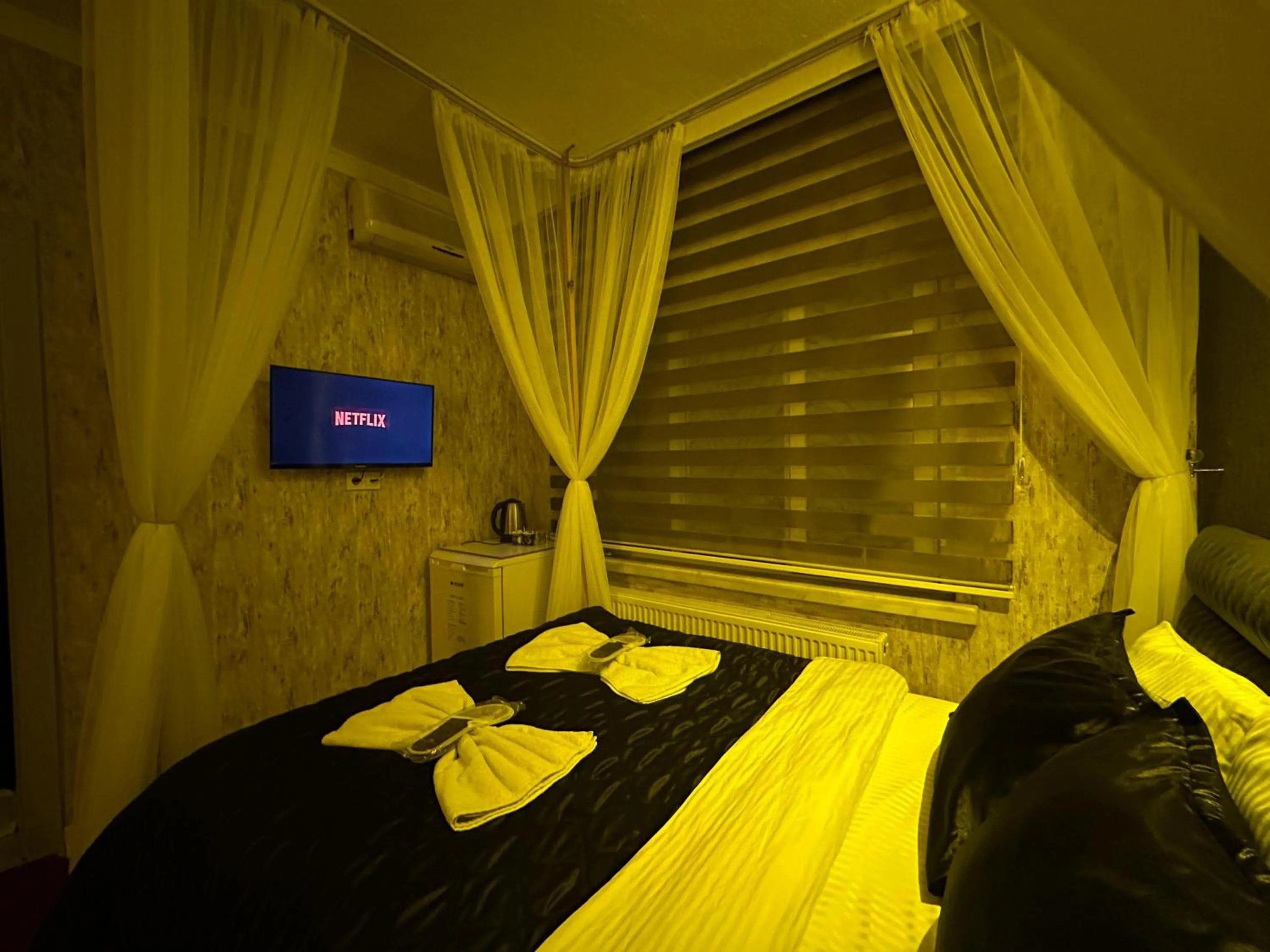 Bed in ENJOY HOUSE BOUTİQE OTEL