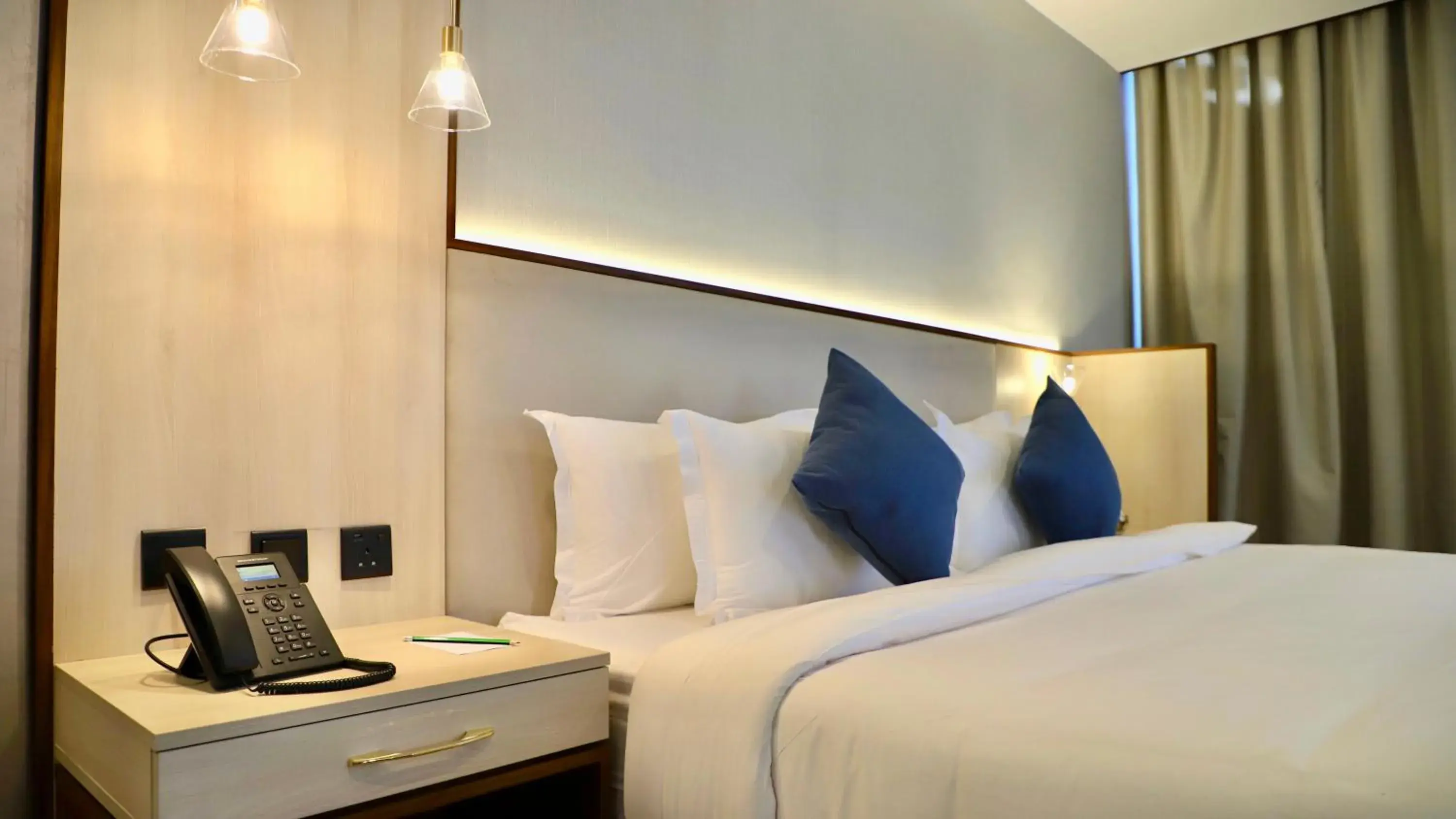 Bed in Five Seasons Hotel Bed in Five Seasons Hotel