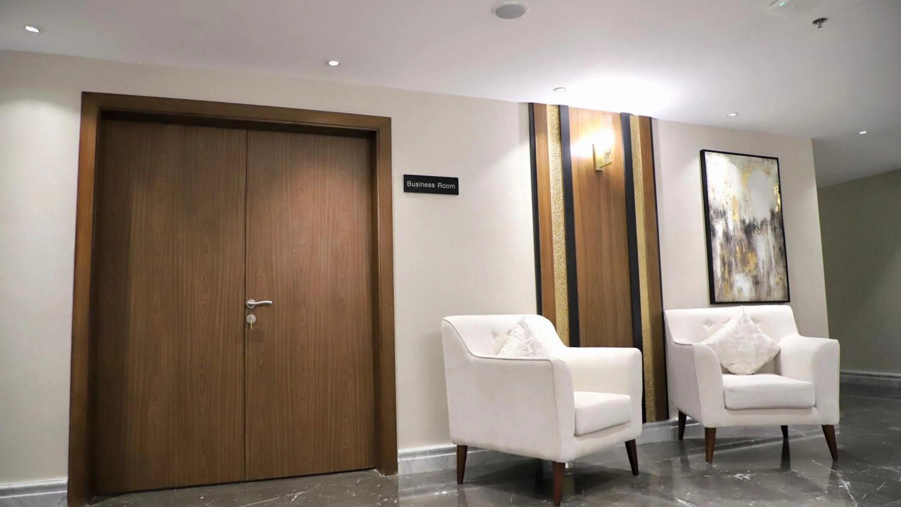 Business facilities in Five Seasons Hotel