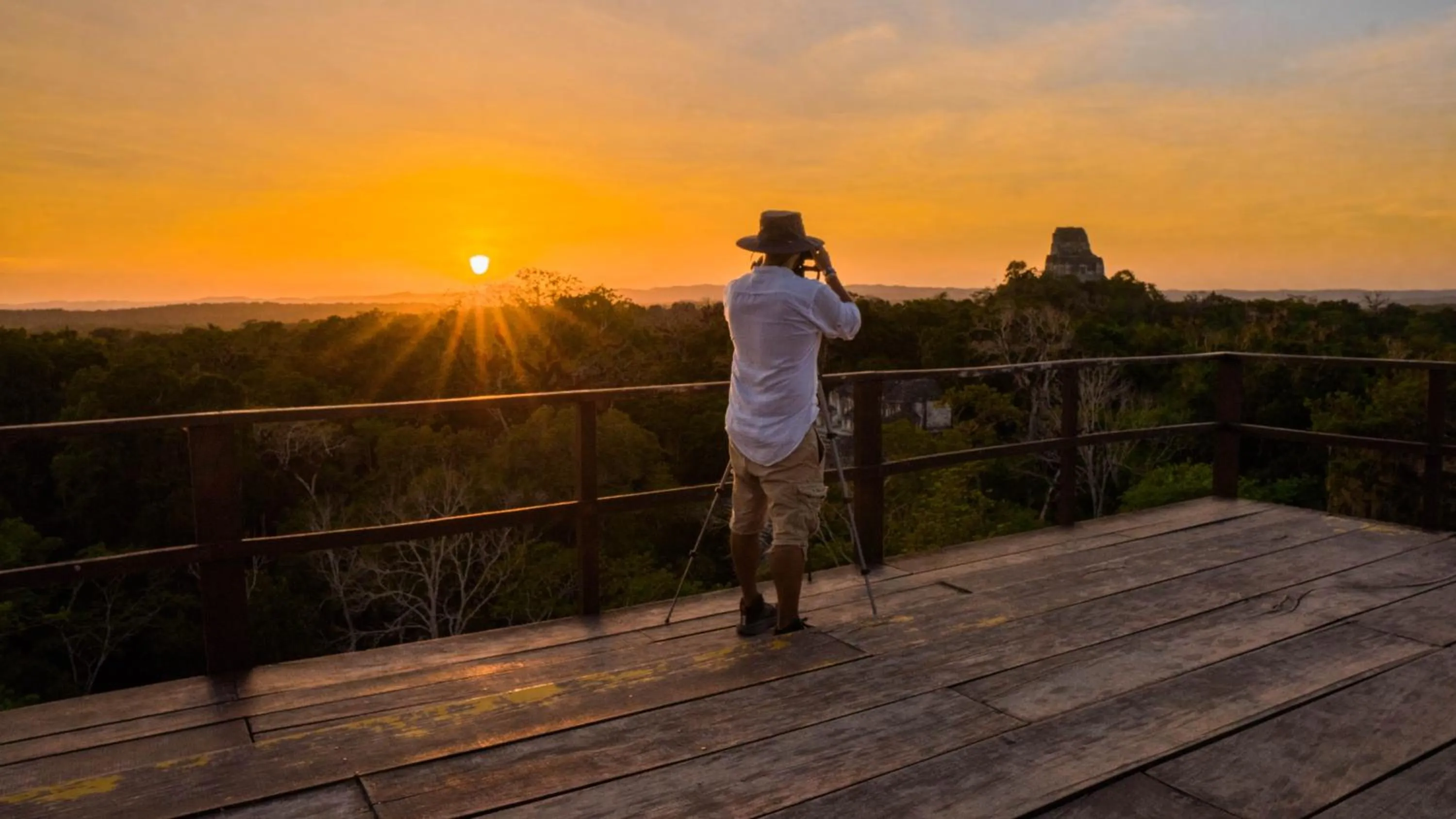 Sunset in Jungle Lodge Tikal Hostal