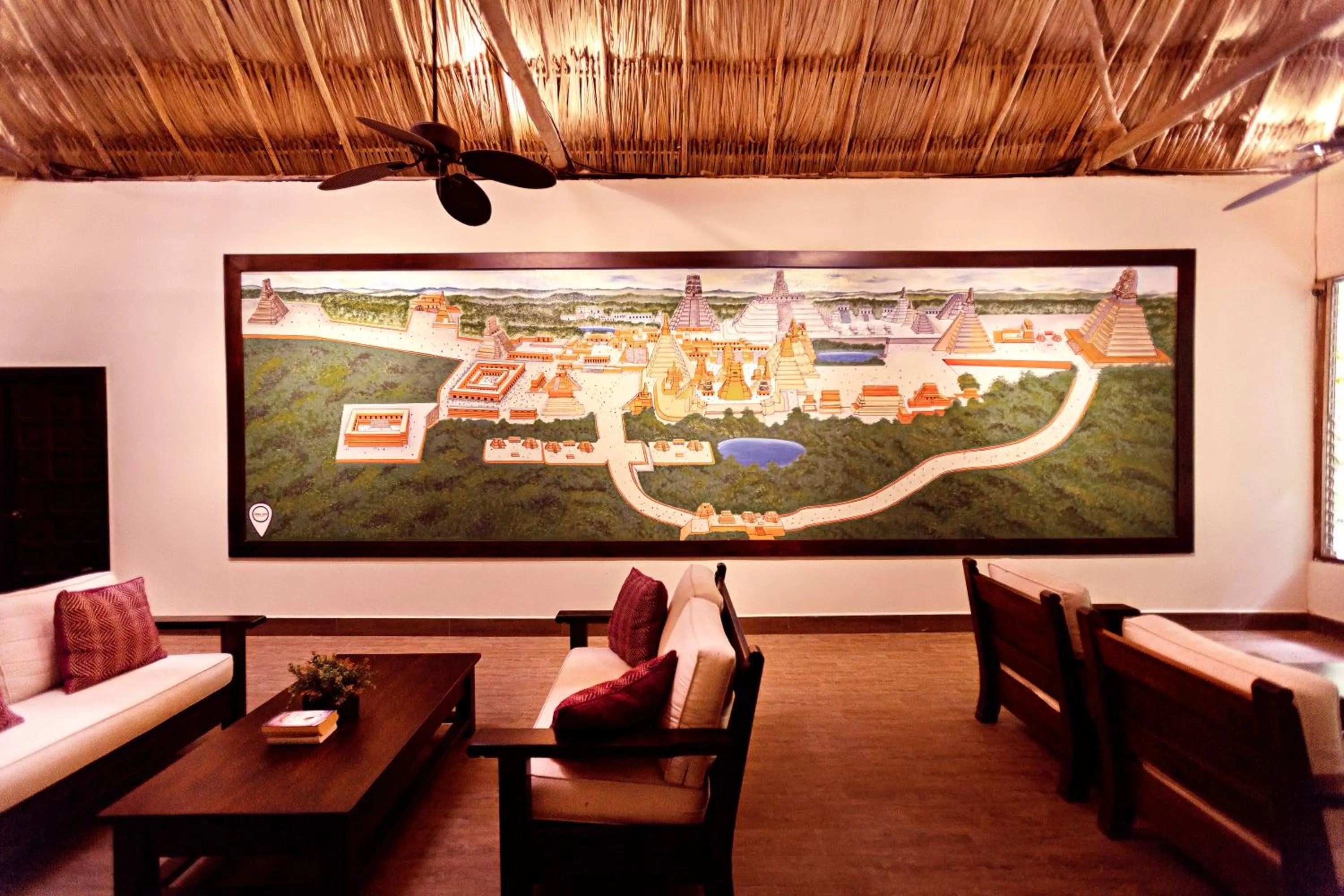 Living room in Hotel Jungle Lodge Tikal