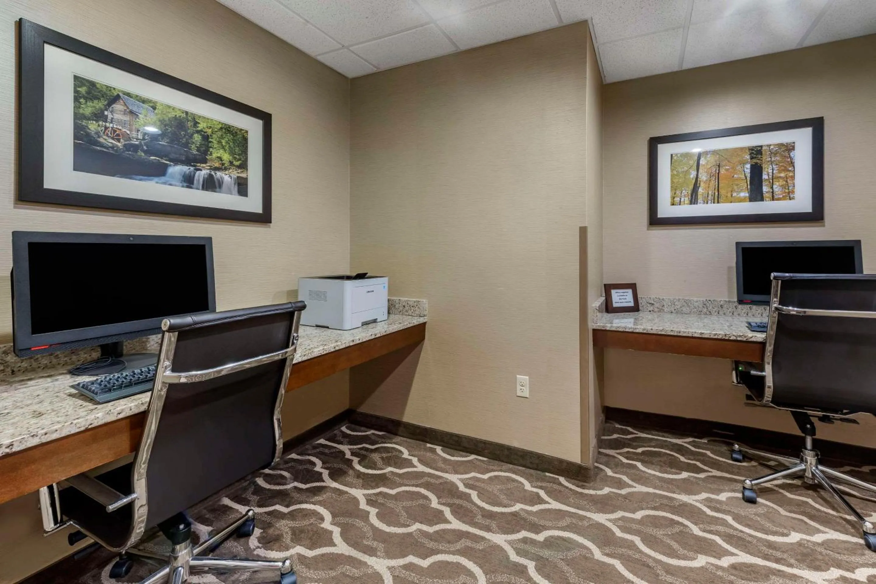 Business facilities in Comfort Suites Bridgeport - Clarksburg