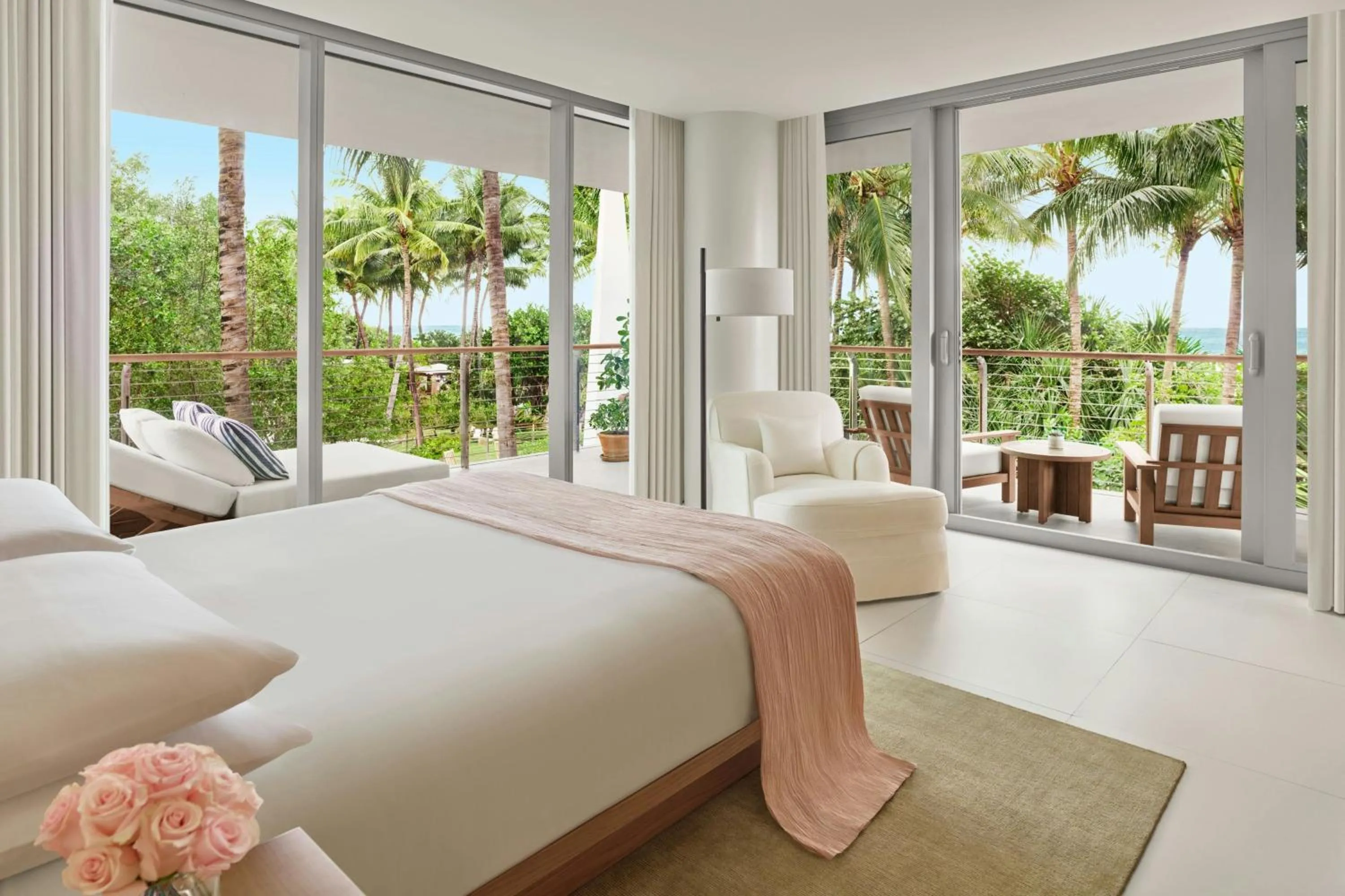 Bedroom, Bed in The Miami Beach EDITION