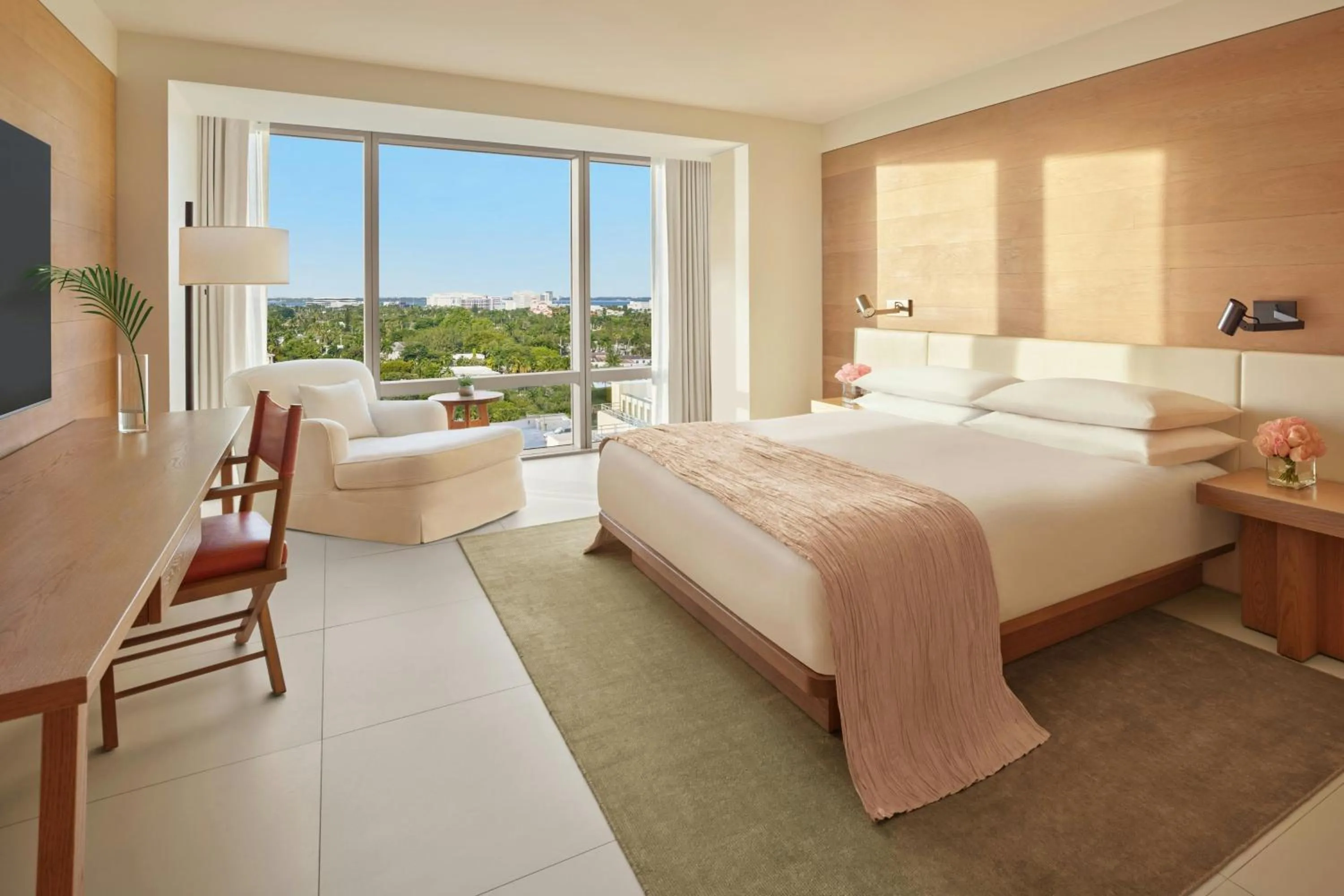 Photo of the whole room, Bed in The Miami Beach EDITION