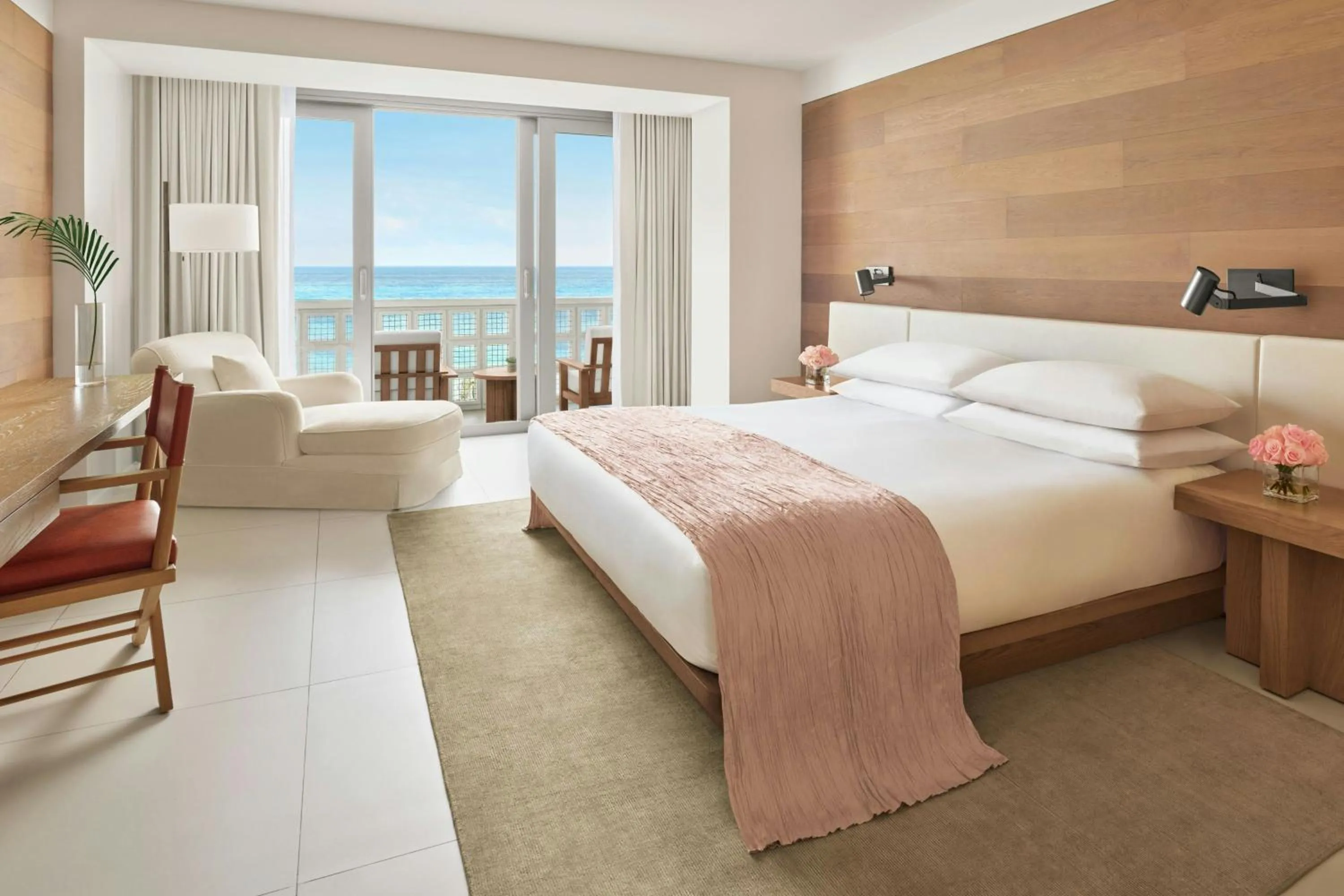 Photo of the whole room, Bed in The Miami Beach EDITION