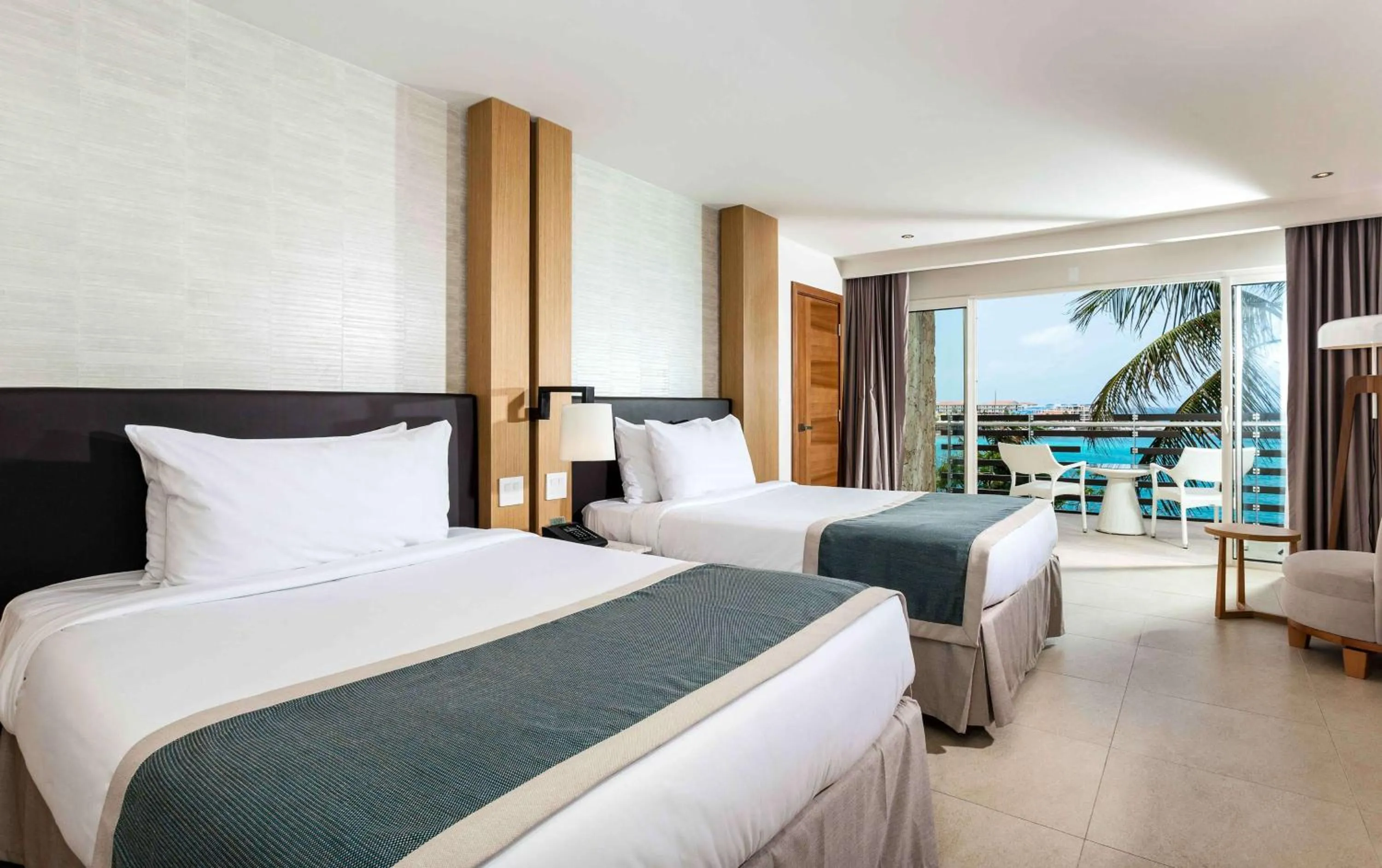 Photo of the whole room, Bed in Sonesta Ocean Point Resort- All Inclusive - Adults Only