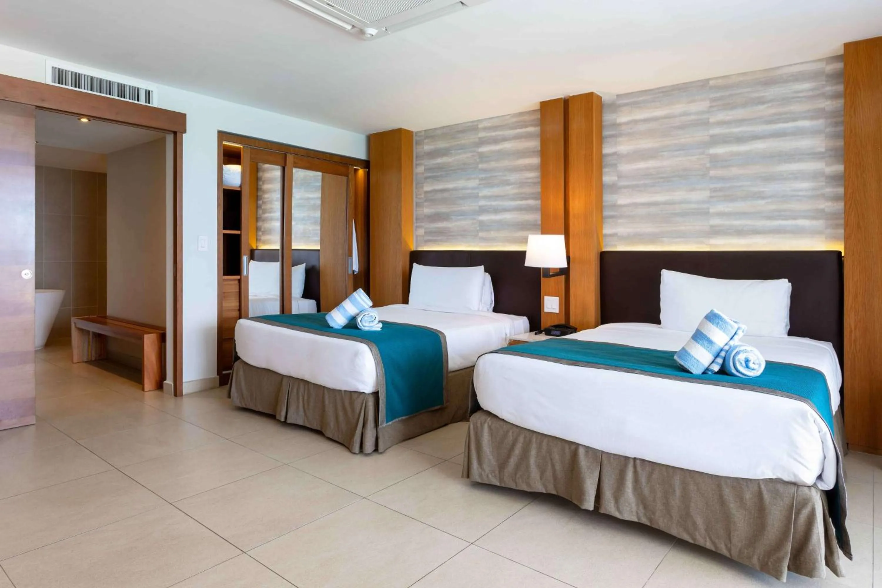 Photo of the whole room, Bed in Sonesta Ocean Point Resort- All Inclusive - Adults Only