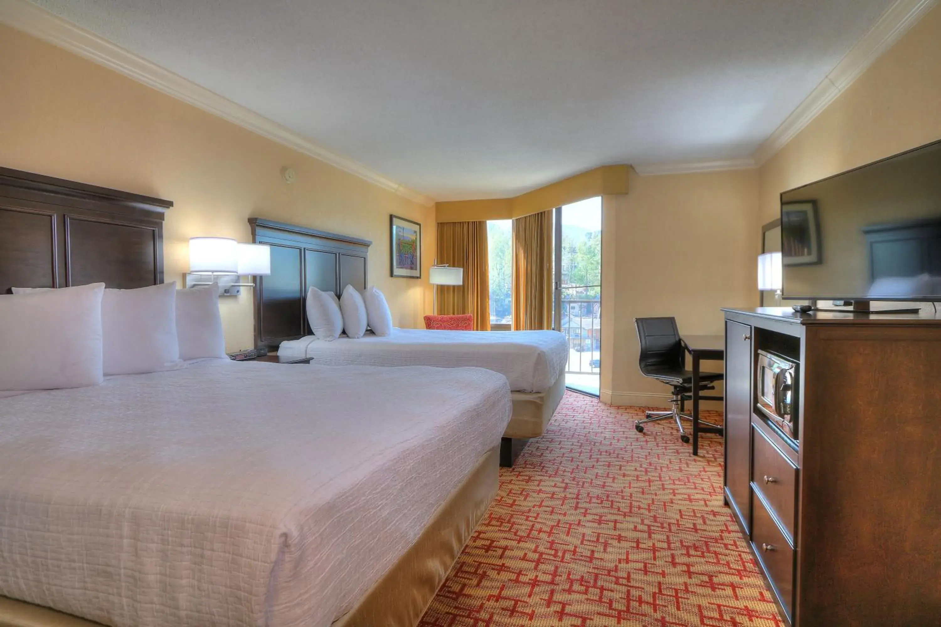 Bed in Edgewater Hotel and Conference Center Bed in Edgewater Hotel and Conference Center