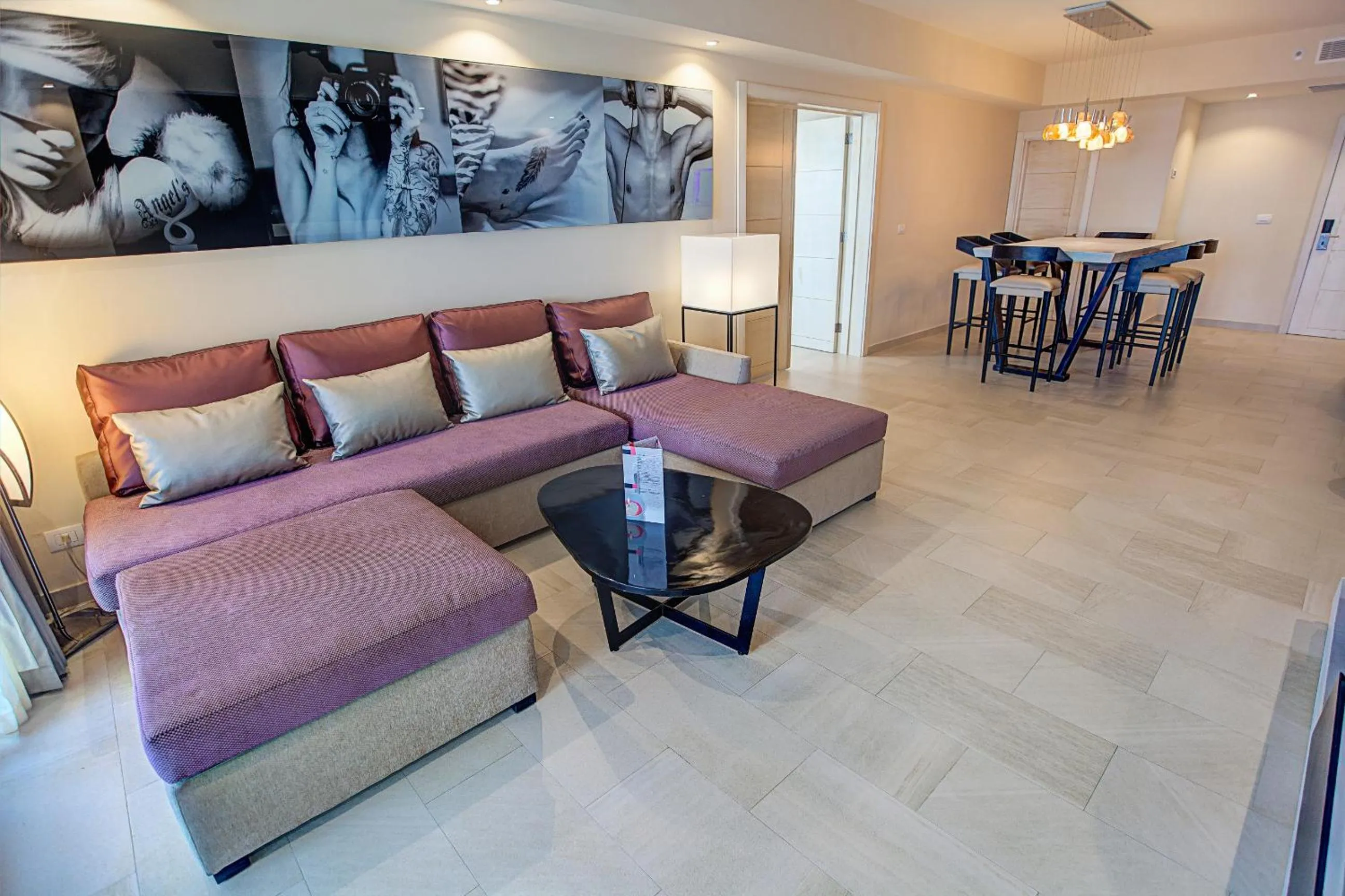 Living room in Royalton CHIC Punta Cana, An Autograph Collection All-Inclusive Resort & Casino, Adults Only