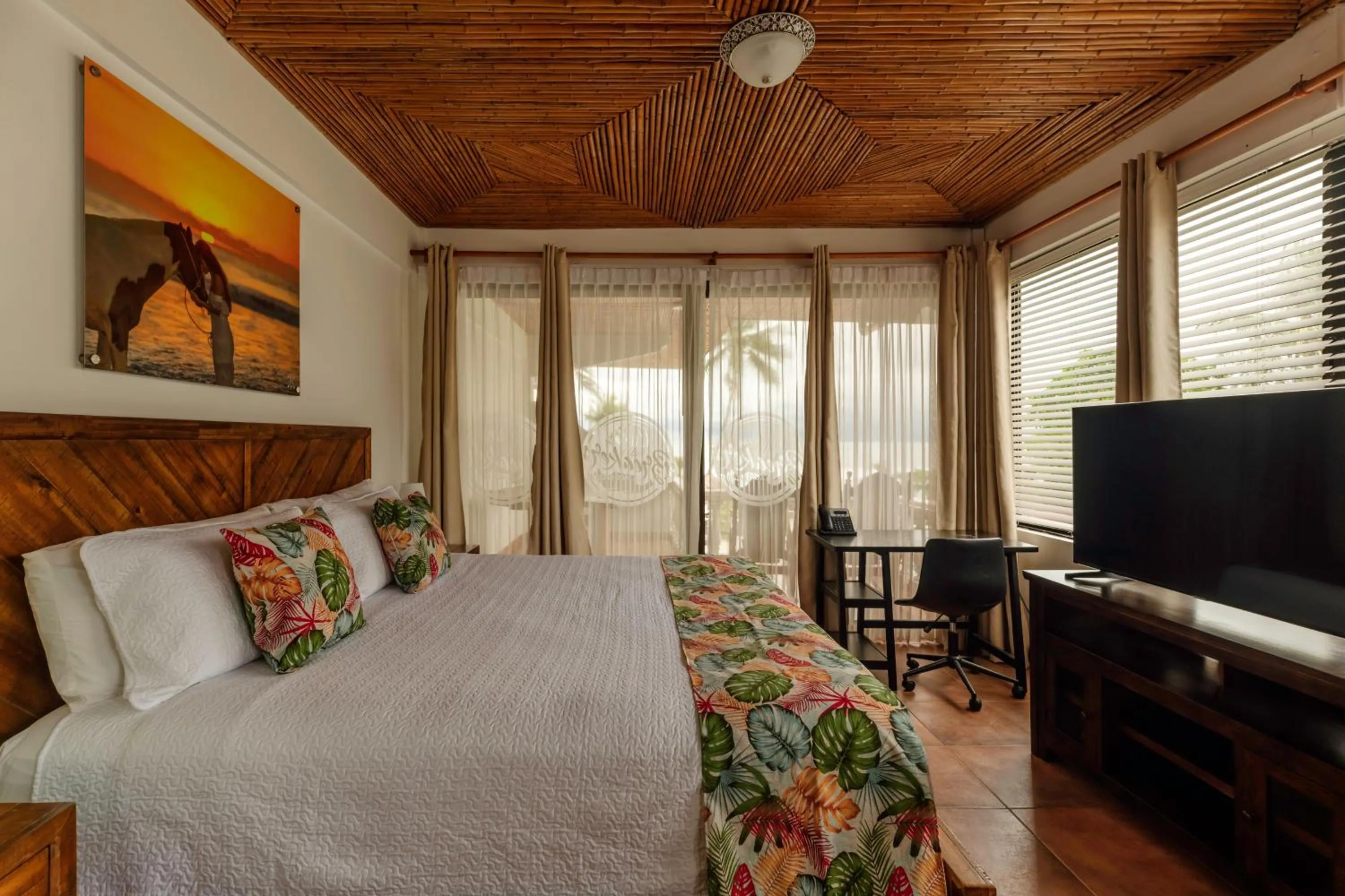 Bed in Jaco Laguna Resort & Beach Club