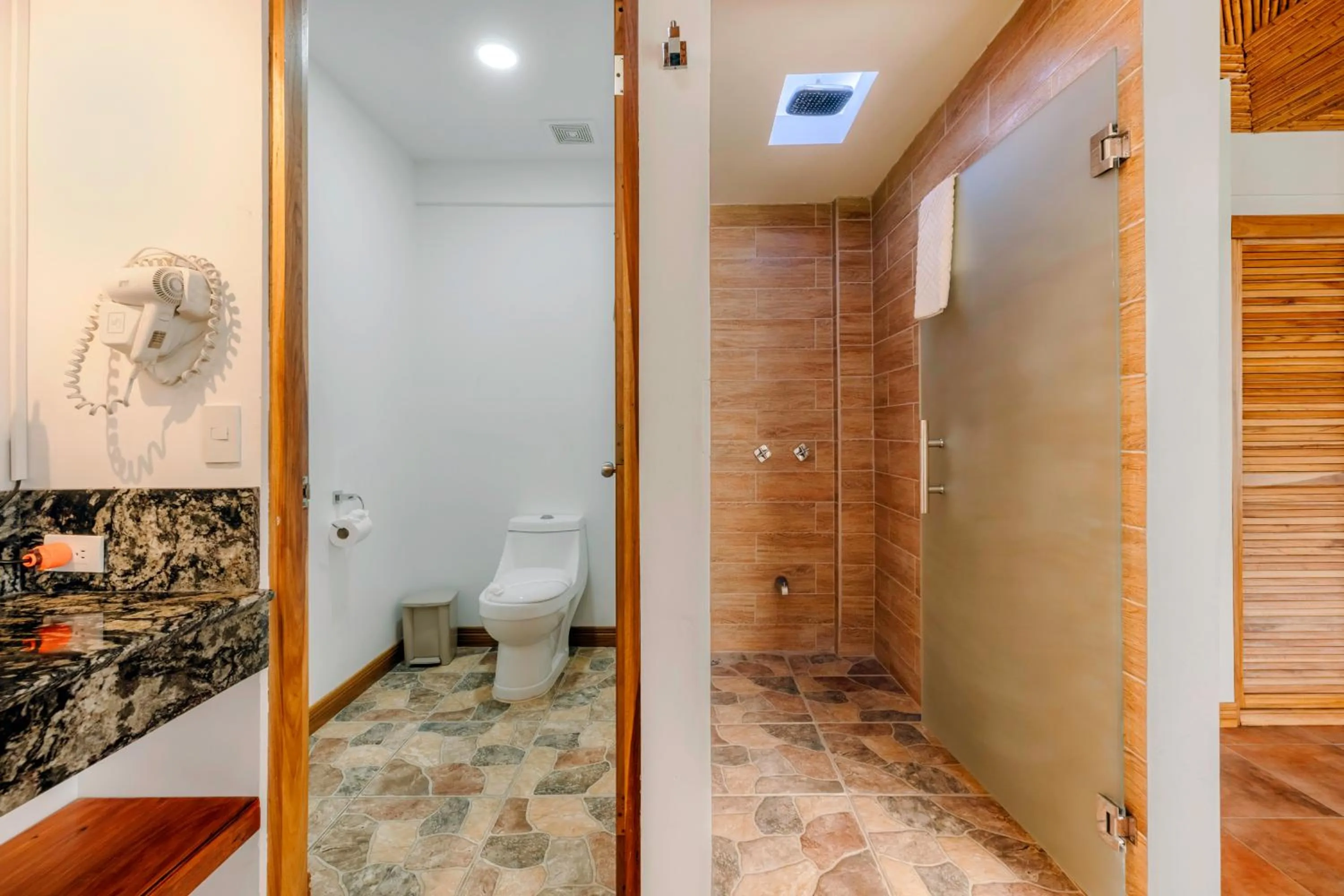 Shower in Jaco Laguna Resort & Beach Club