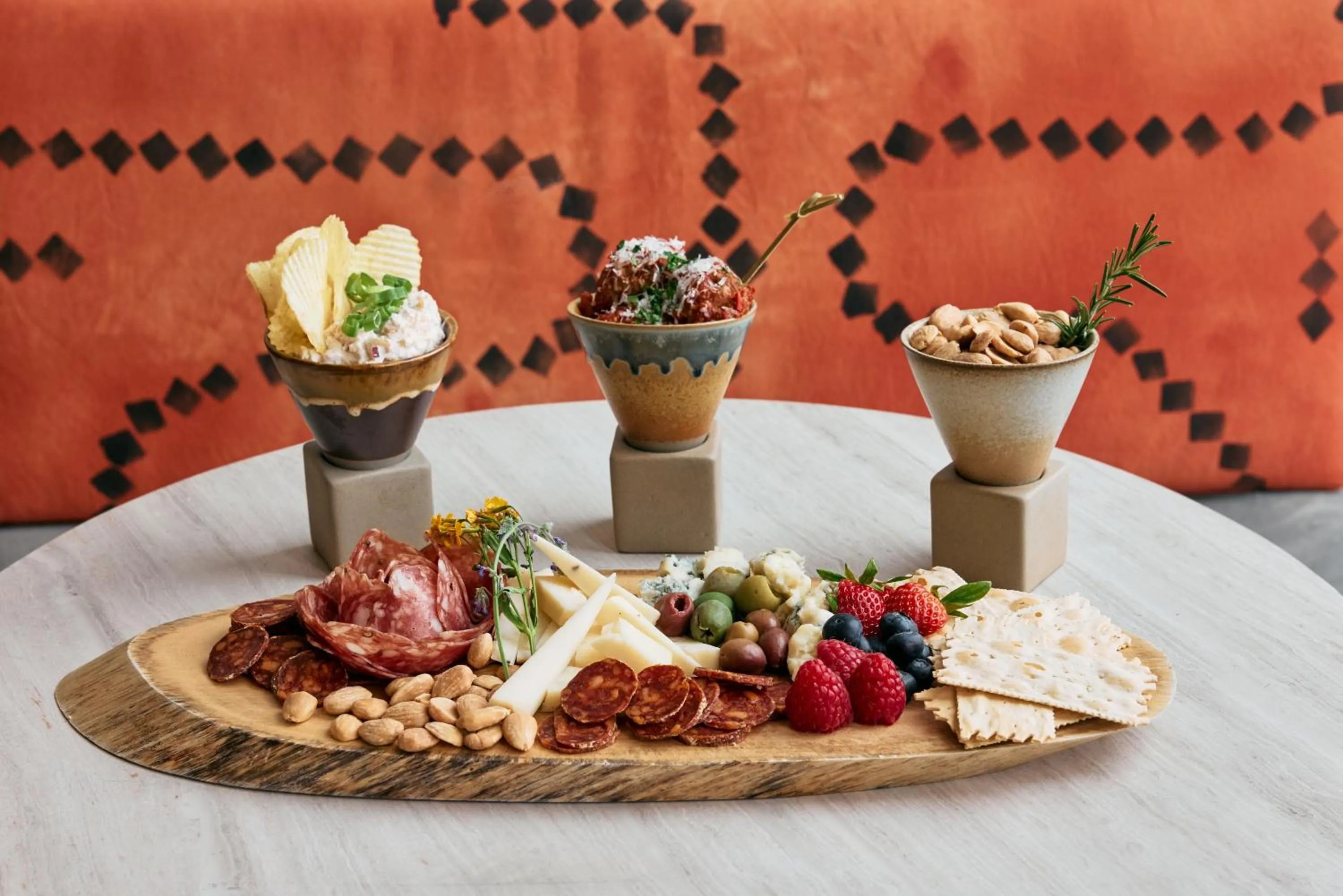 Lounge or bar in Juniper Preserve