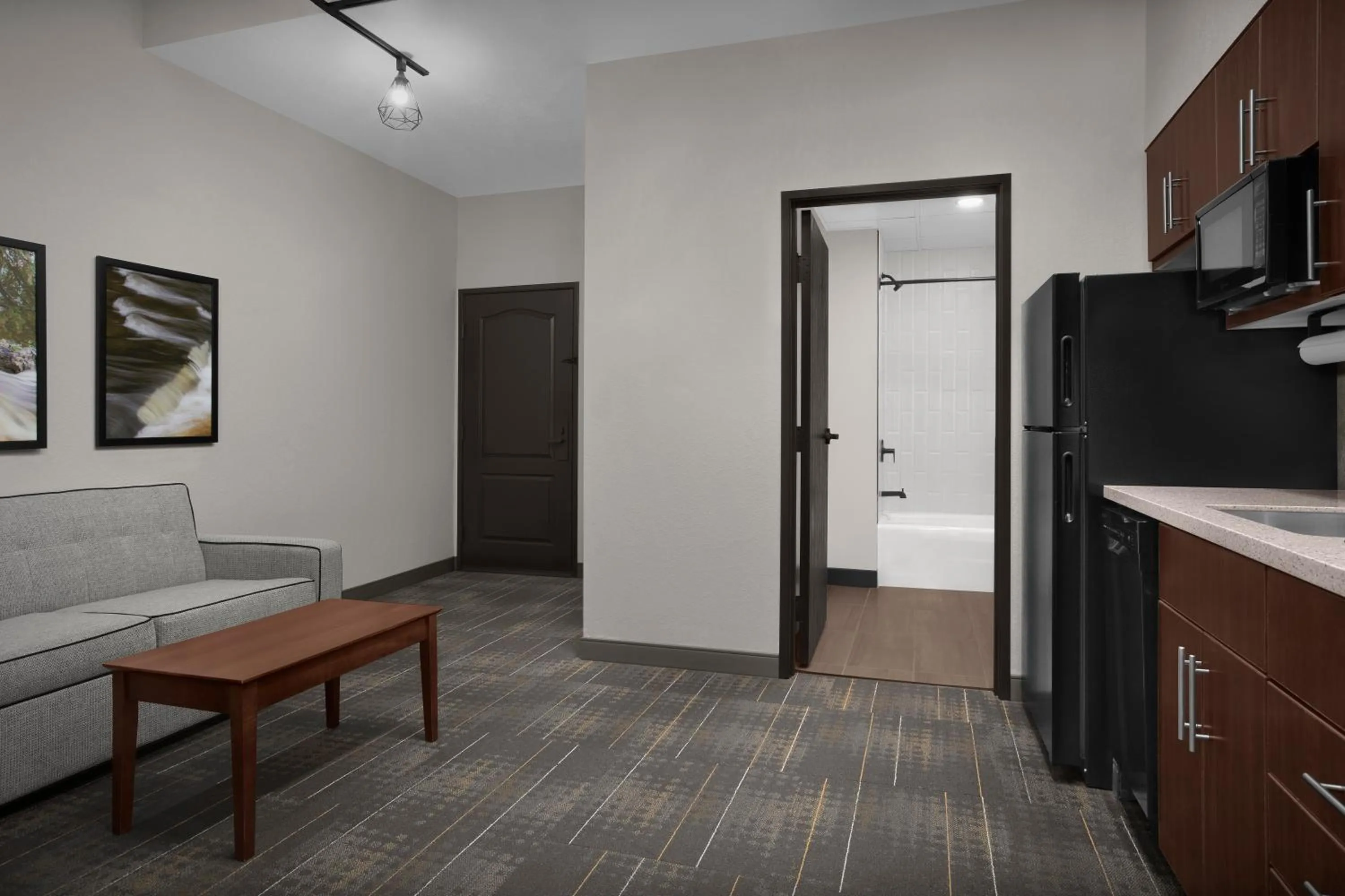 Bathroom in The Suites Hotel at Waterfront Plaza