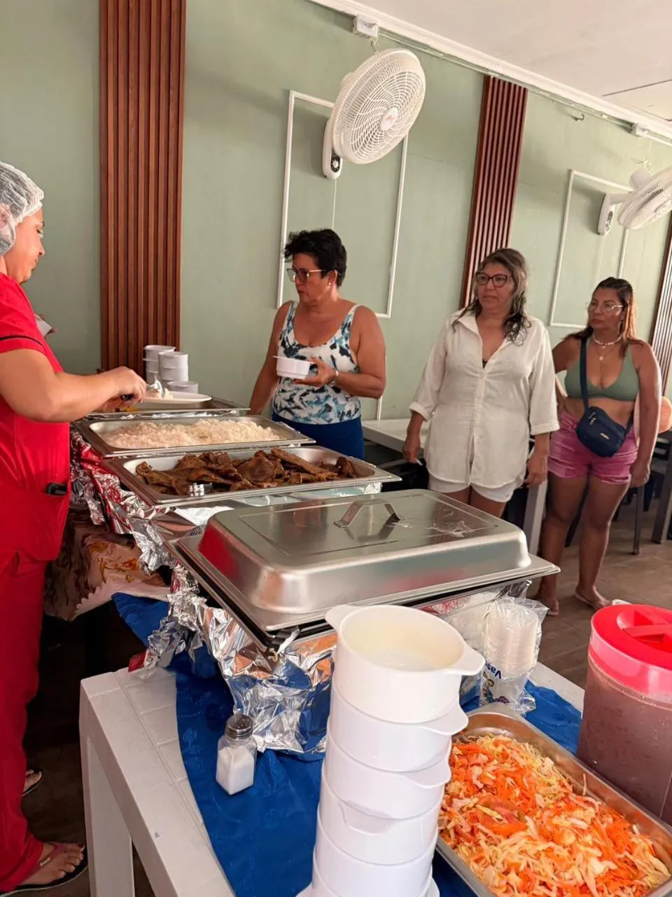Restaurant/places to eat in SGH Rodadero Suites