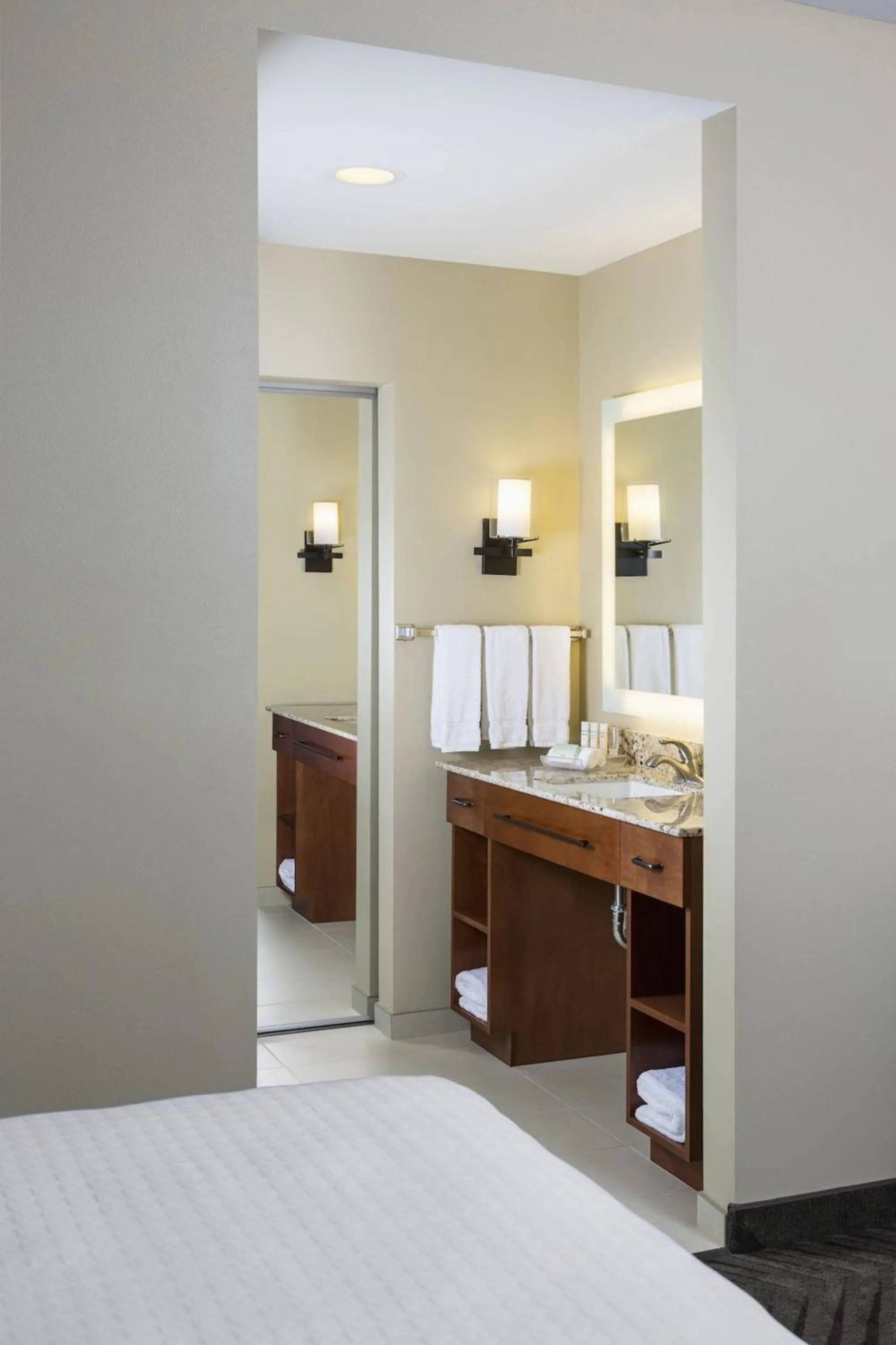 Bathroom, Bed in Homewood Suites by Hilton San Bernardino