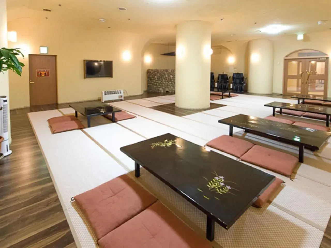Restaurant/places to eat in Spa Resort LiVEMAX Restaurant/places to eat in Spa Resort LiVEMAX