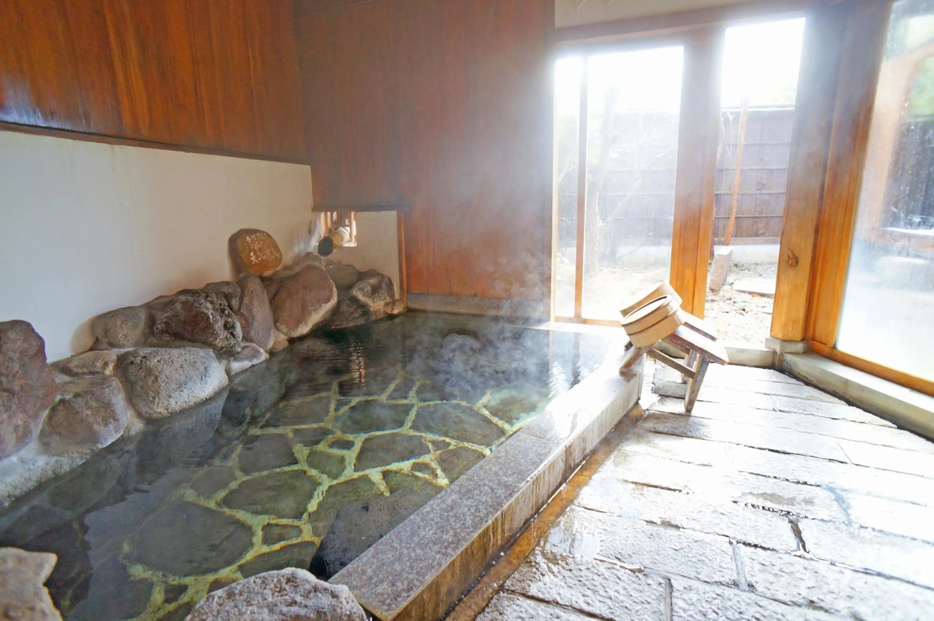 Hot Spring Bath in Mujinzo