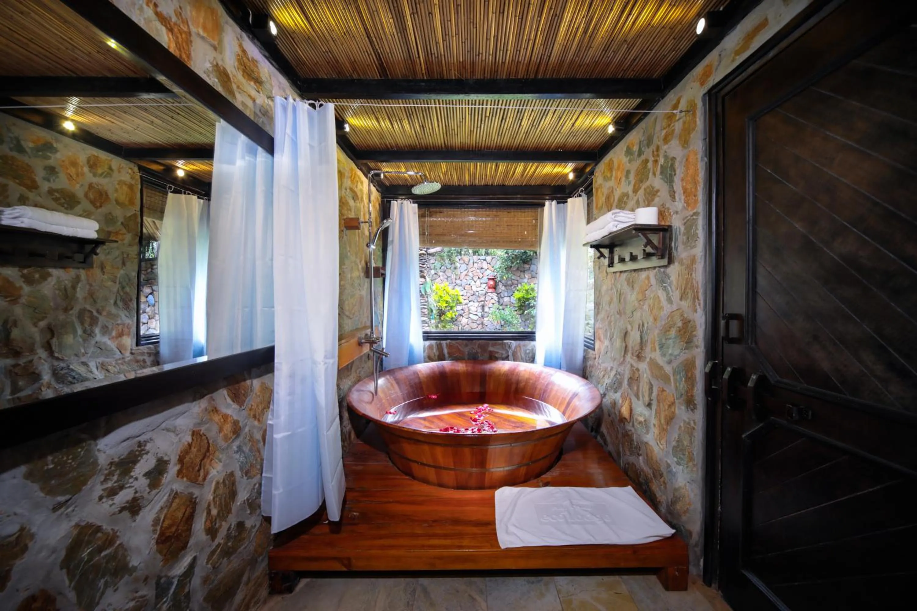 Shower in Mai Chau Ecolodge