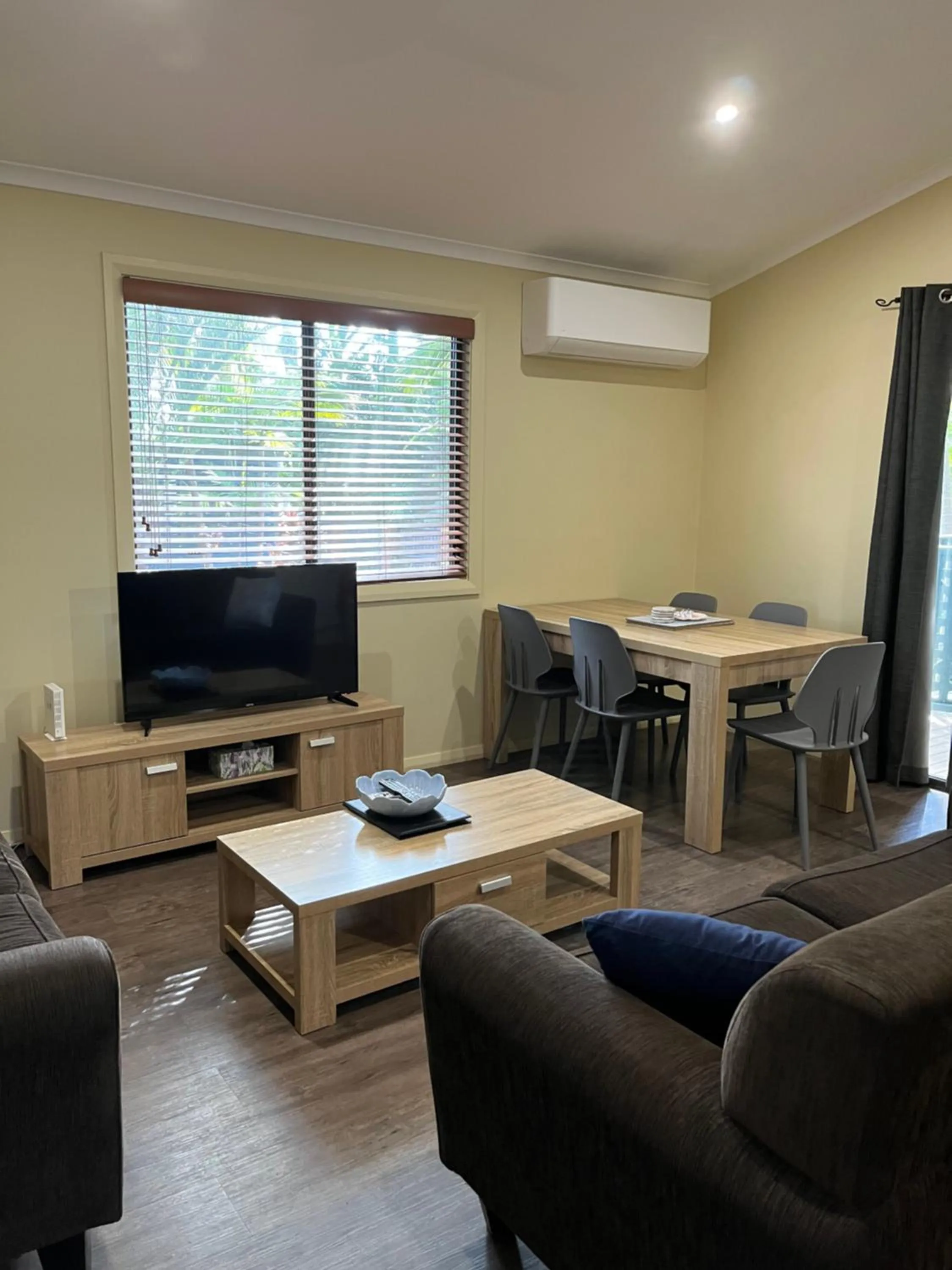 Safety Beach Bungalows