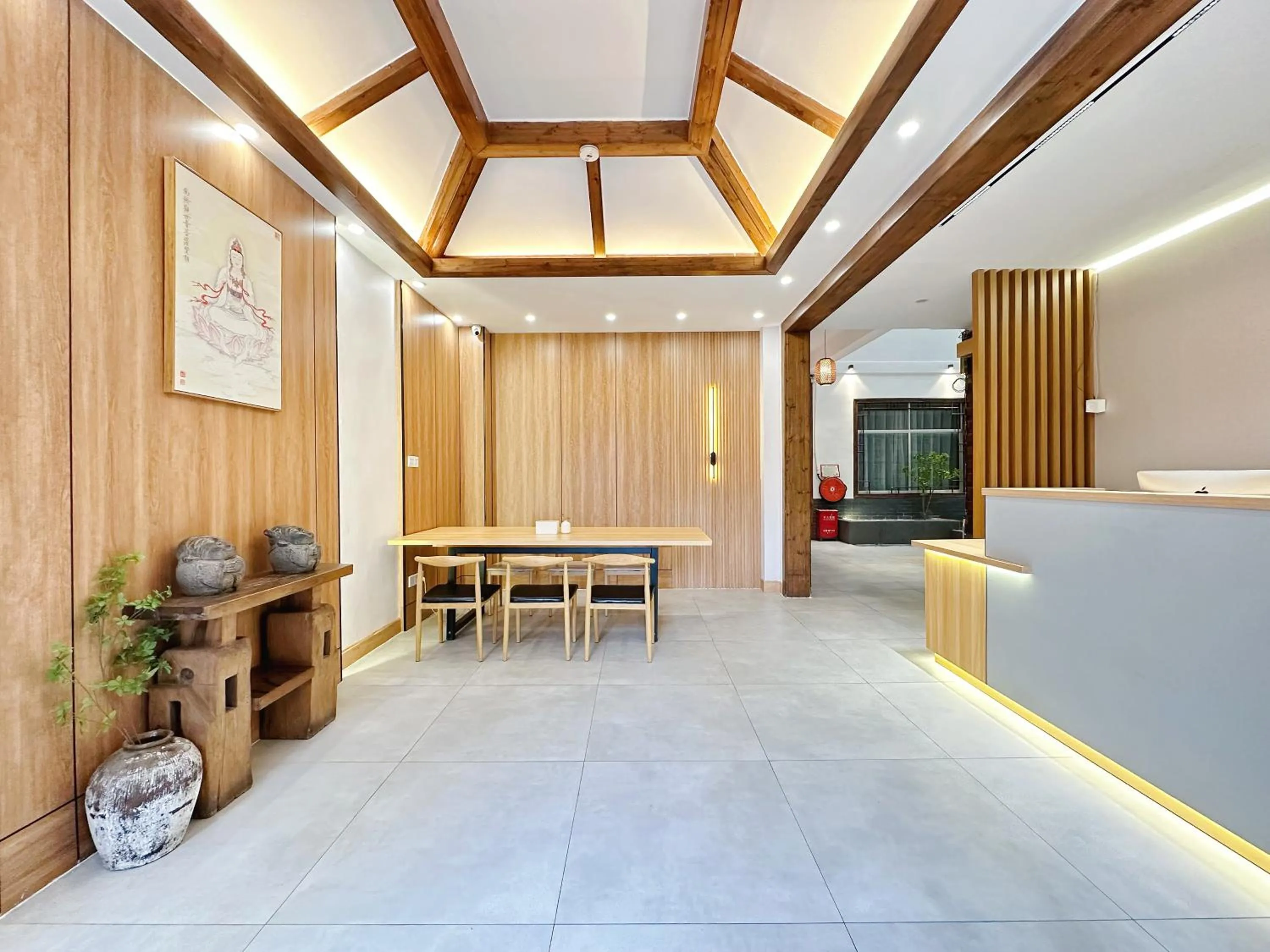 On site in Hemu House