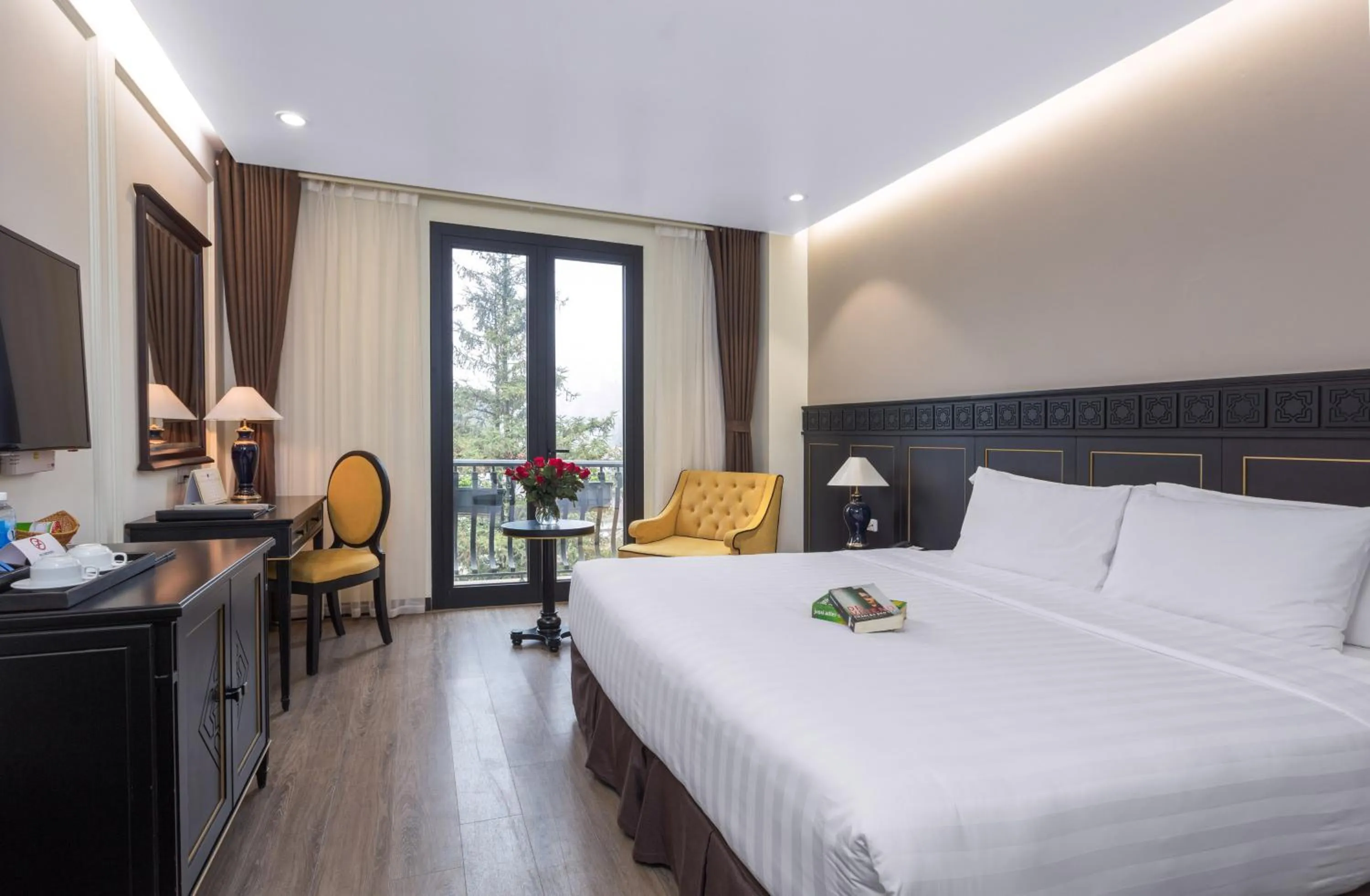 Bed in Hotel Sapa Square Affiliated by Melia