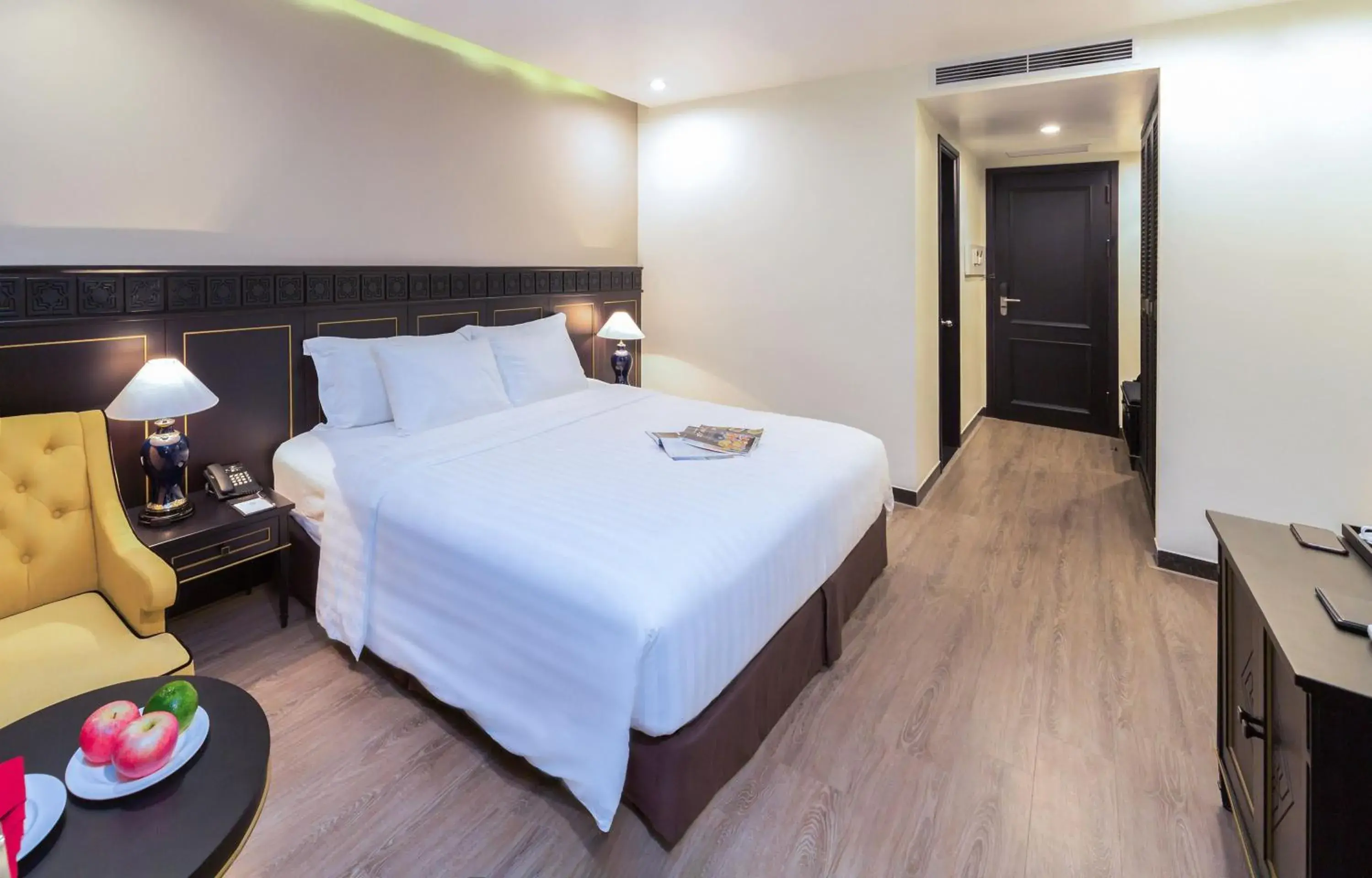 Property building, Bed in Hotel Sapa Square Affiliated by Meliá Property building, Bed in Hotel Sapa Square Affiliated by Meliá