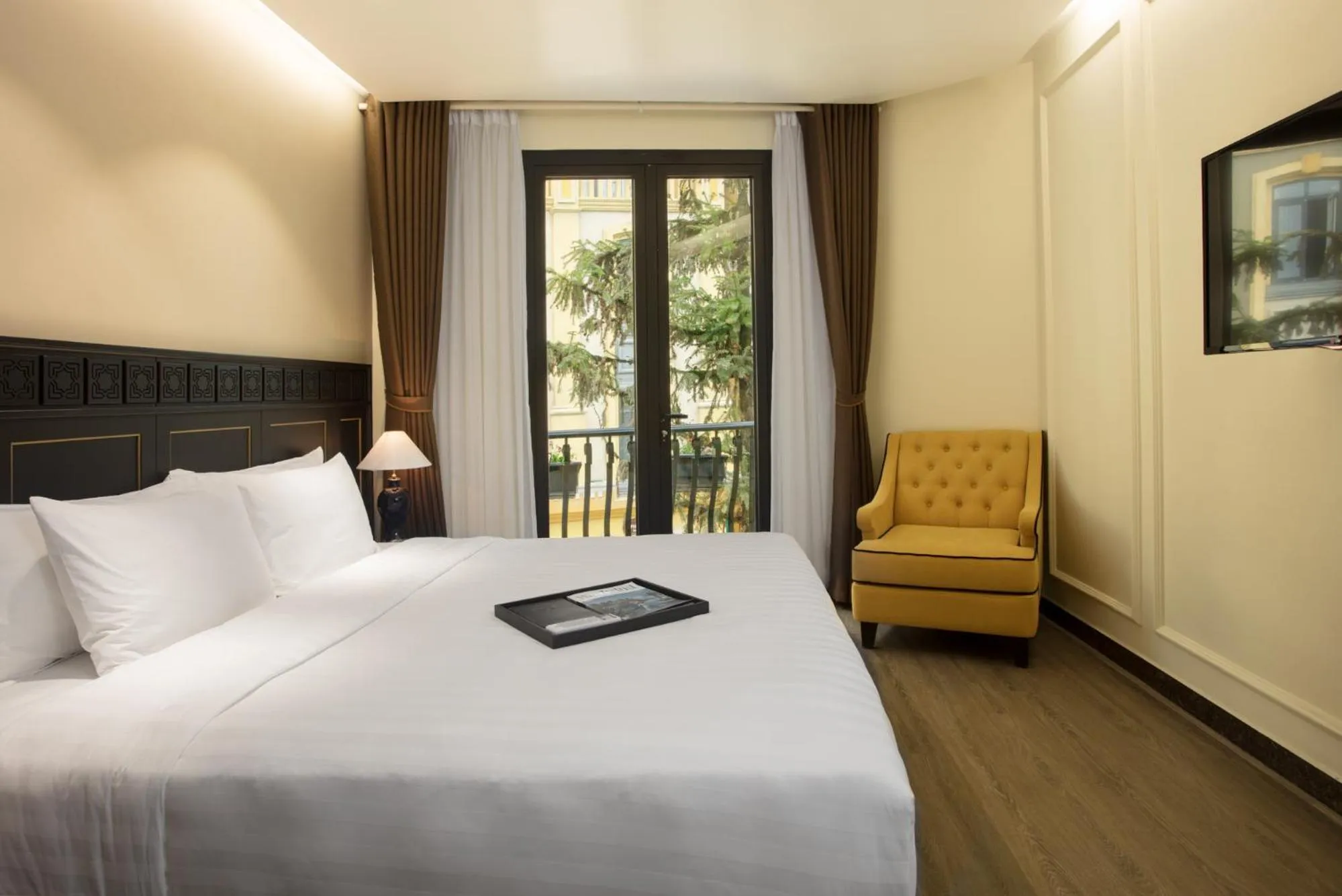 Bed in Hotel Sapa Square Affiliated by Melia