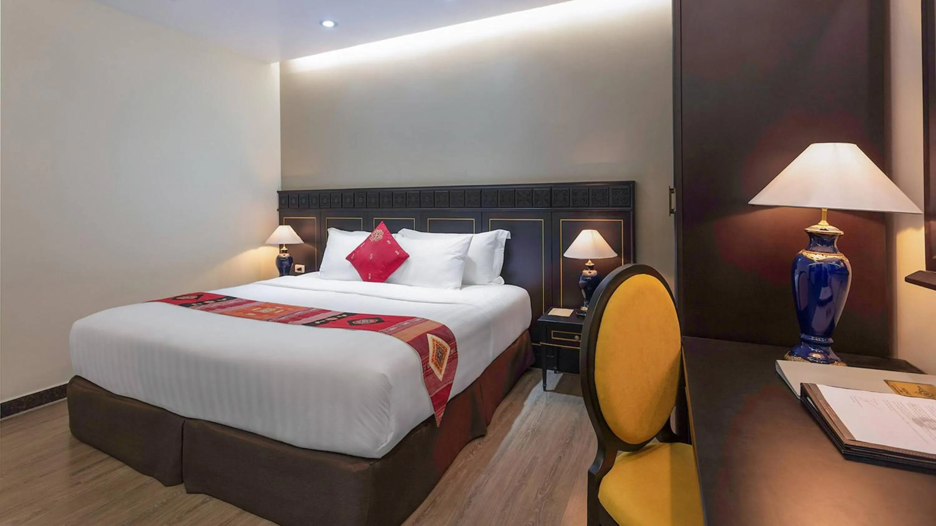 Bed in Hotel Sapa Square Affiliated by Meliá