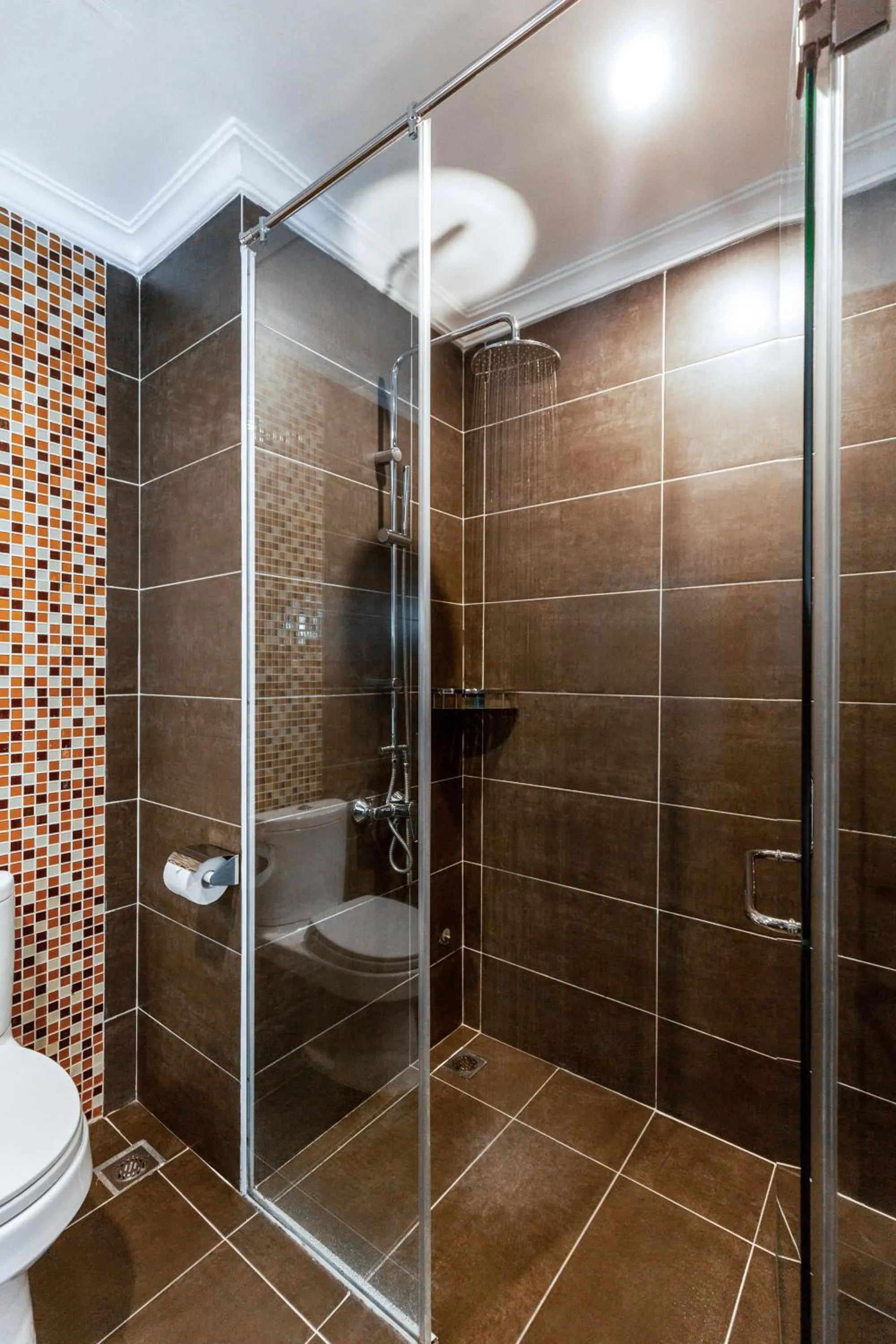 Shower in Hotel Sapa Square Affiliated by Melia
