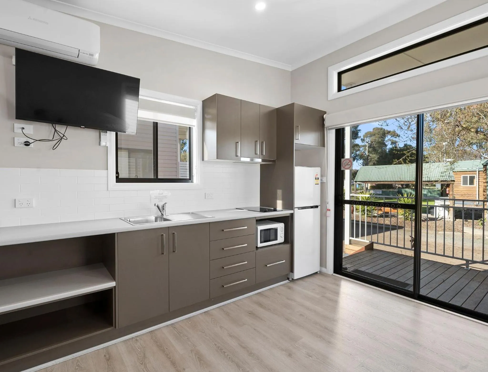 Kitchen or kitchenette in Shepparton Holiday Park and Village