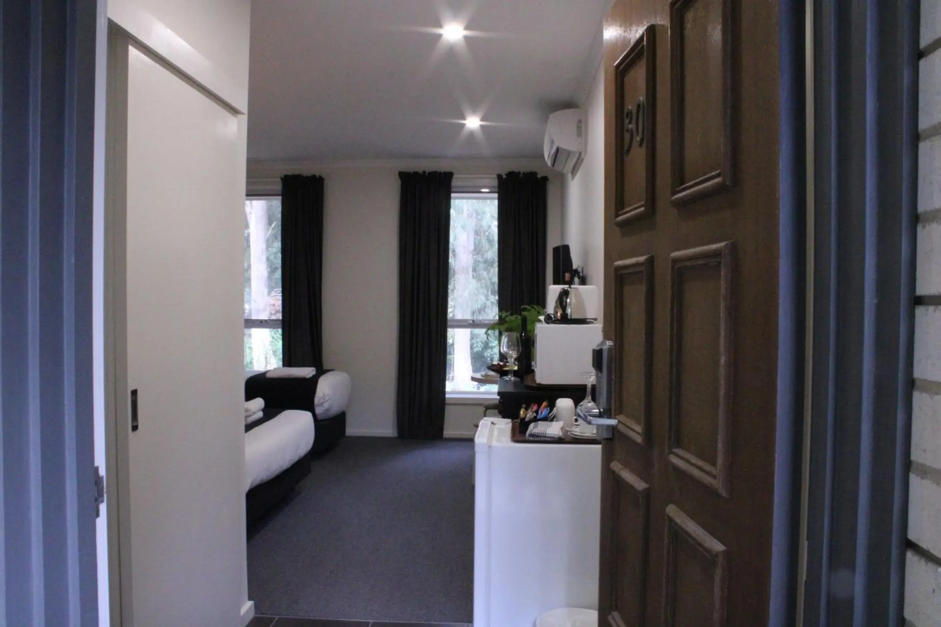 Seating area, Bed in Prom Country Lodge Seating area, Bed in Prom Country Lodge