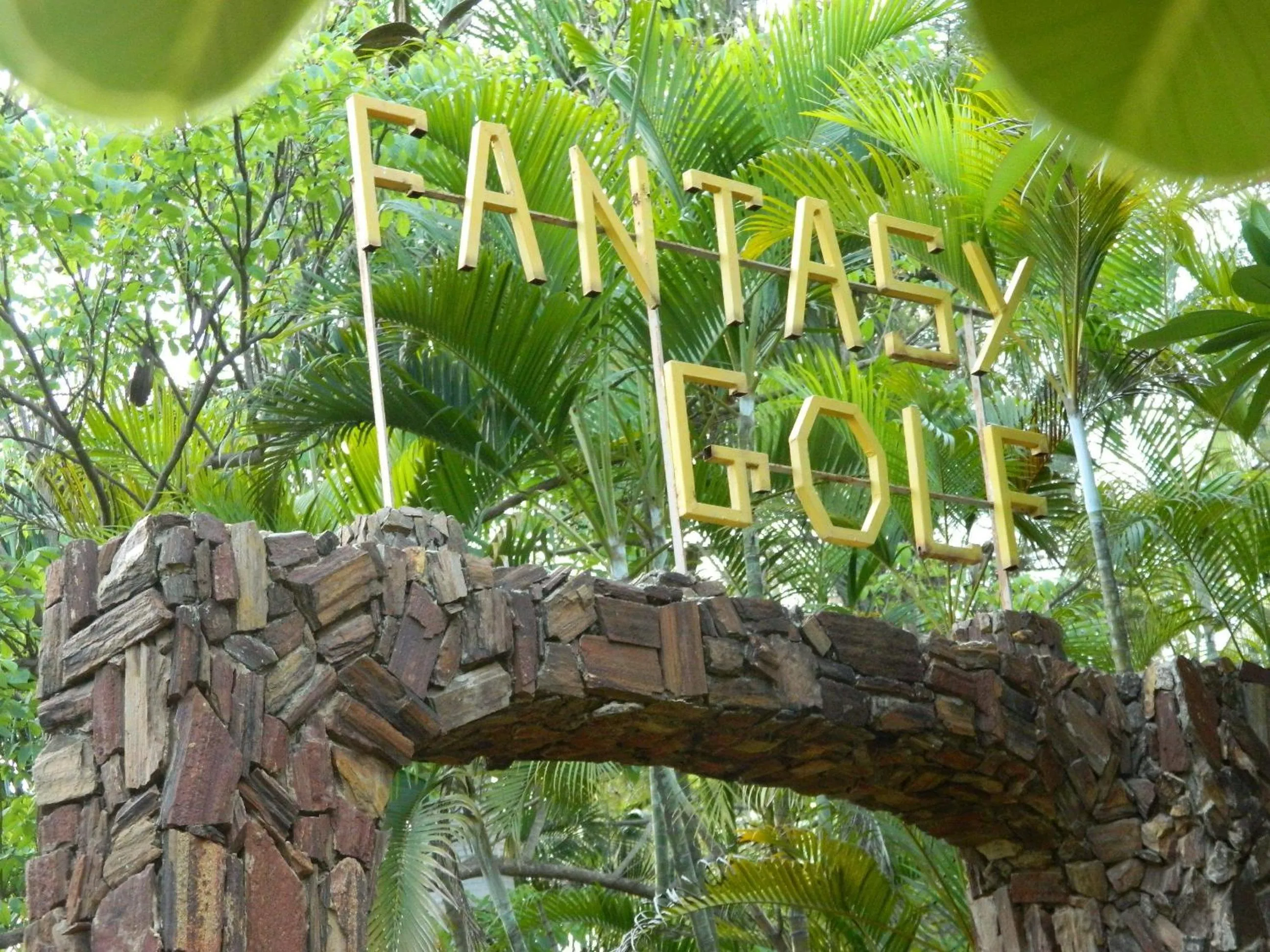 Logo/Certificate/Sign in Fantasy Golf Resort