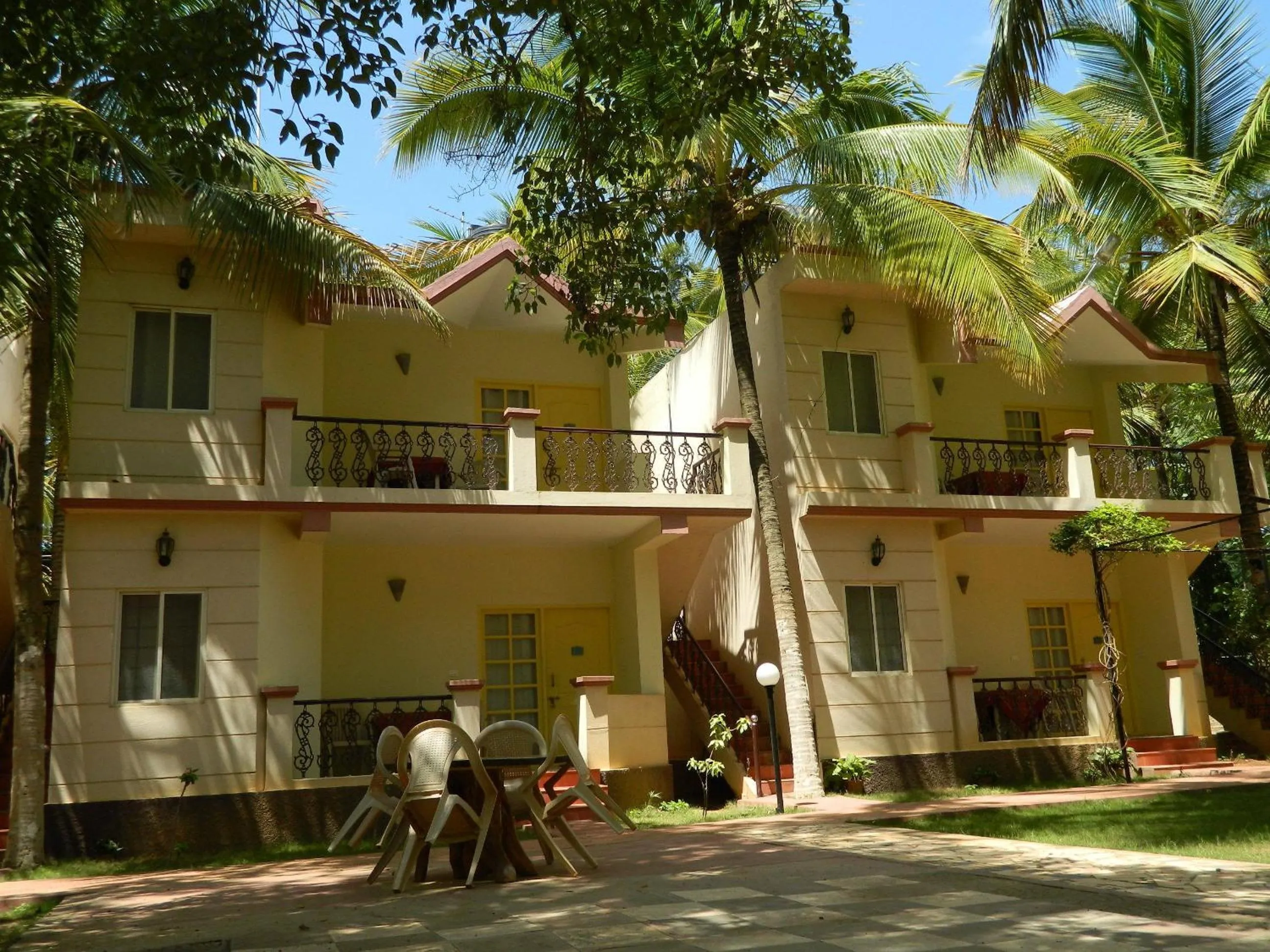 Property building in Fantasy Golf Resort