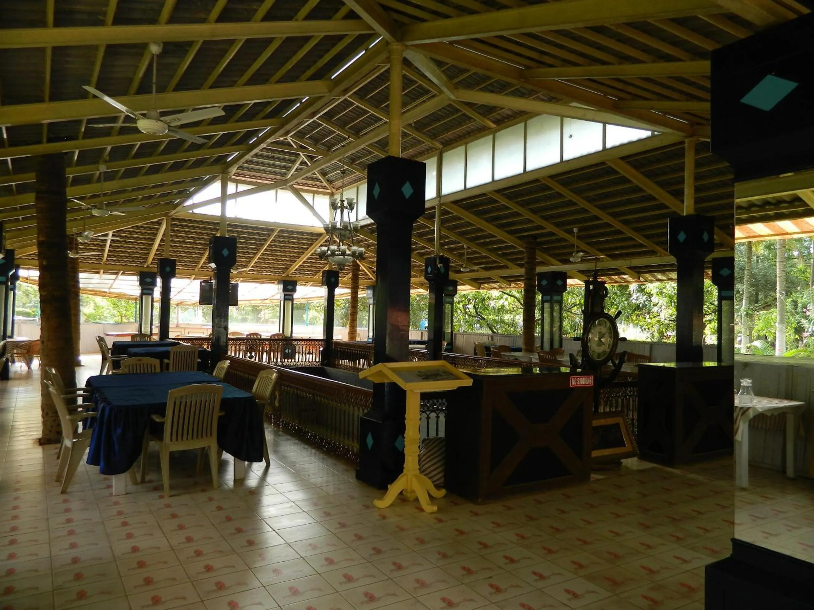 Restaurant/places to eat in Fantasy Golf Resort