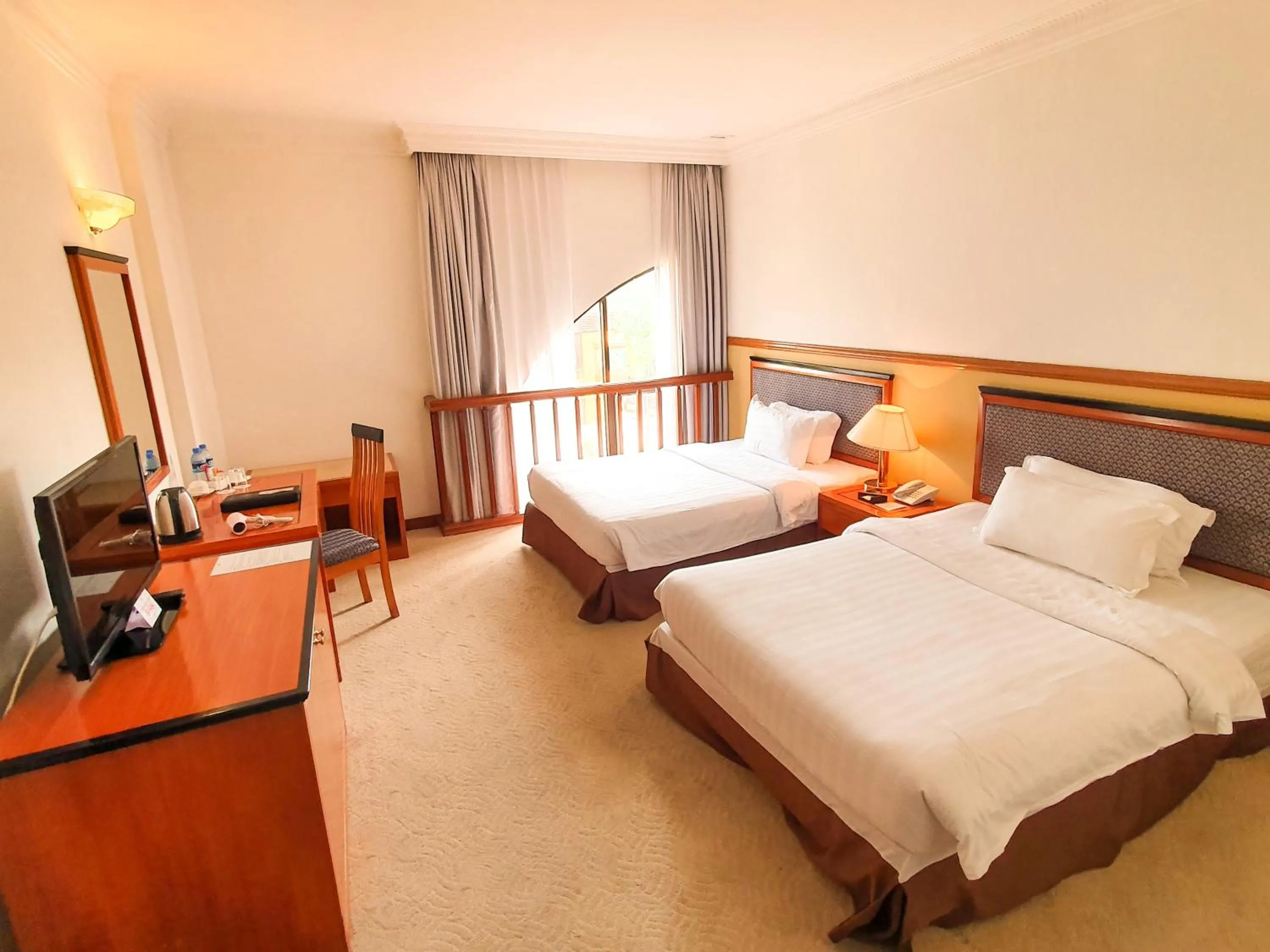 Bedroom, Bed in Parkview Hotel